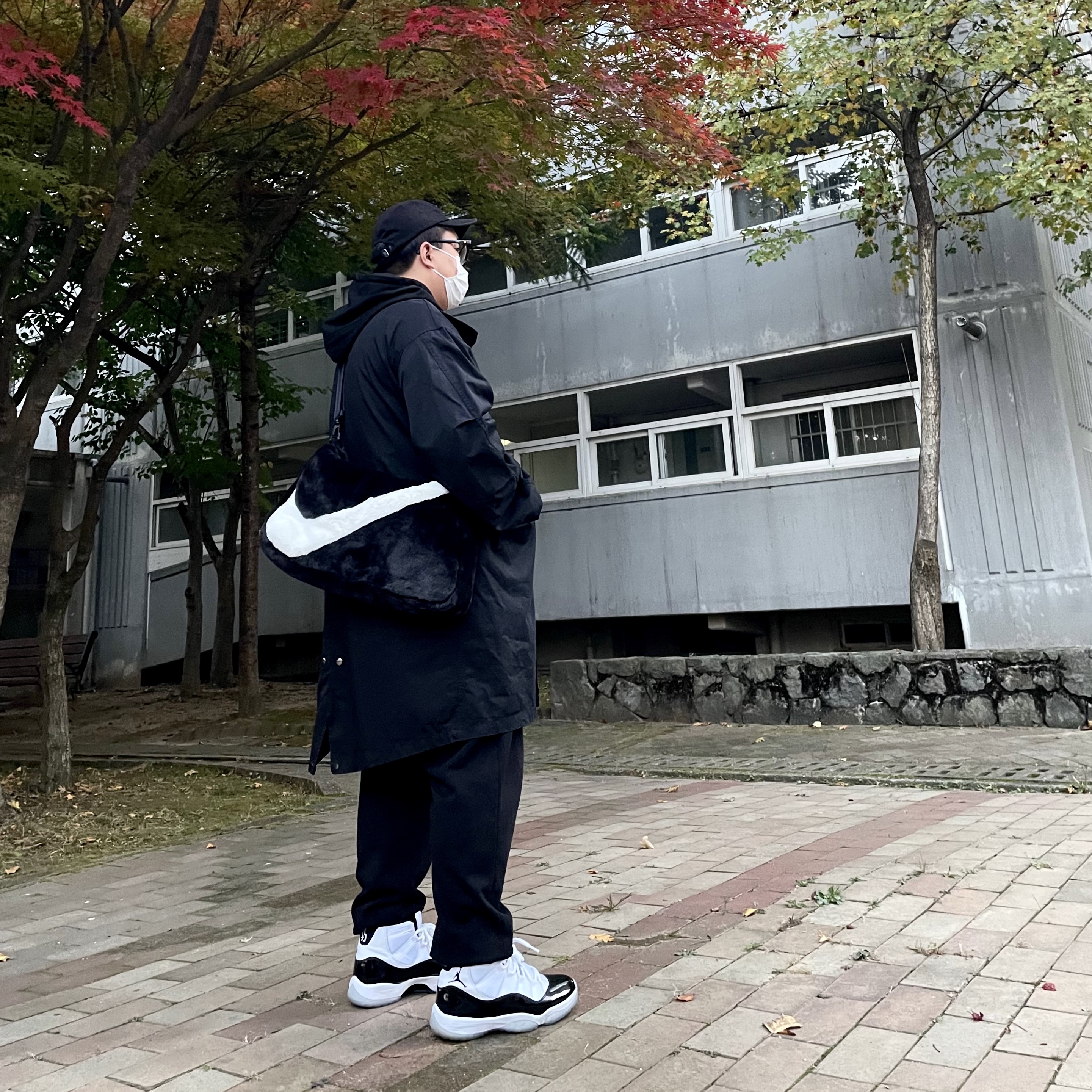 Jordan 11 Retro Concord 2018, Supreme Washed Chino Twill Camp Cap Black 착용 스타일