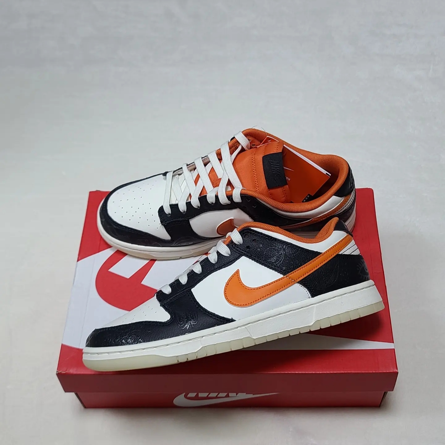 Nike Dunk Low Retro PRM Halloween 착용 스타일 - 1