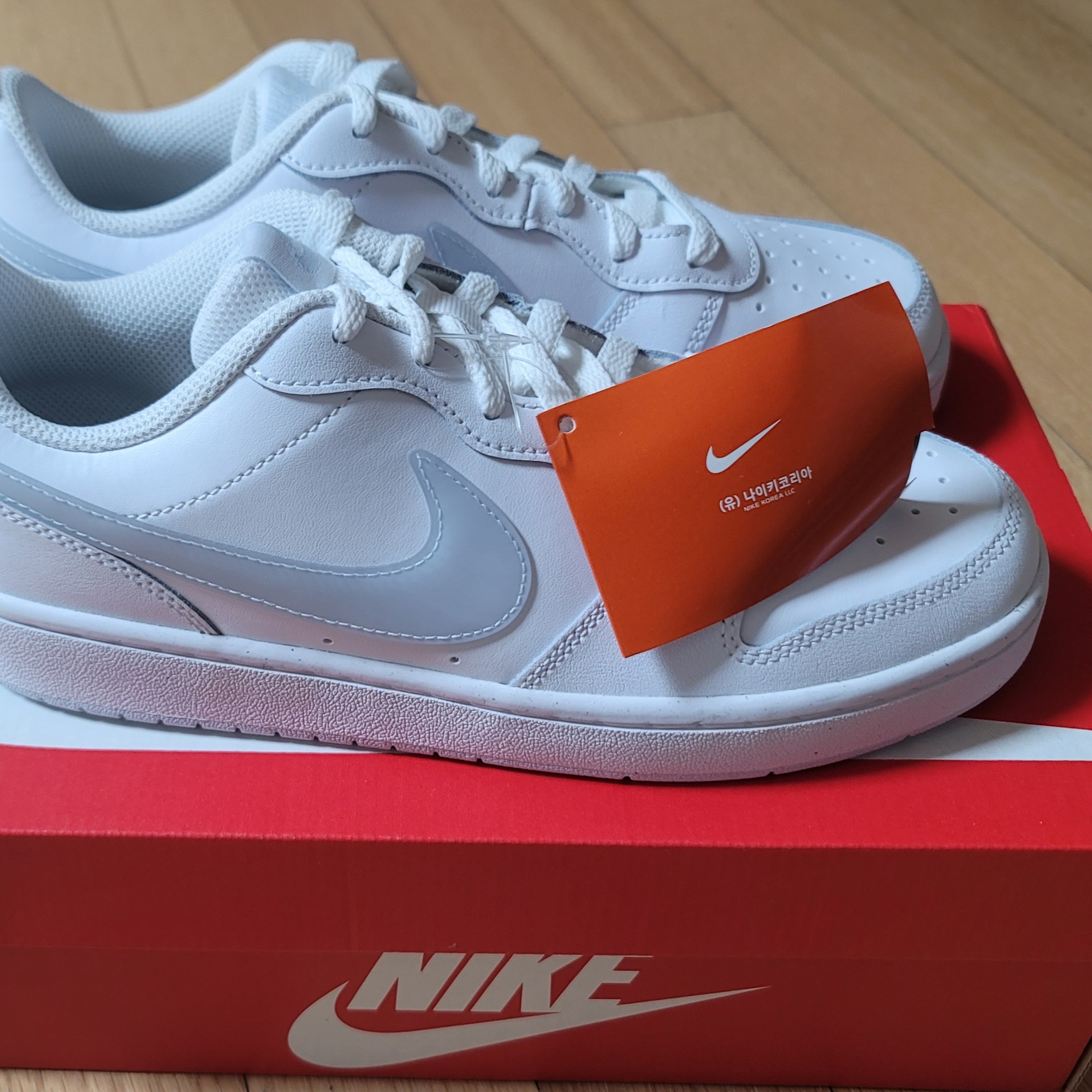 (GS) Nike Court Borough 2 White Aura 착용 스타일 - 2