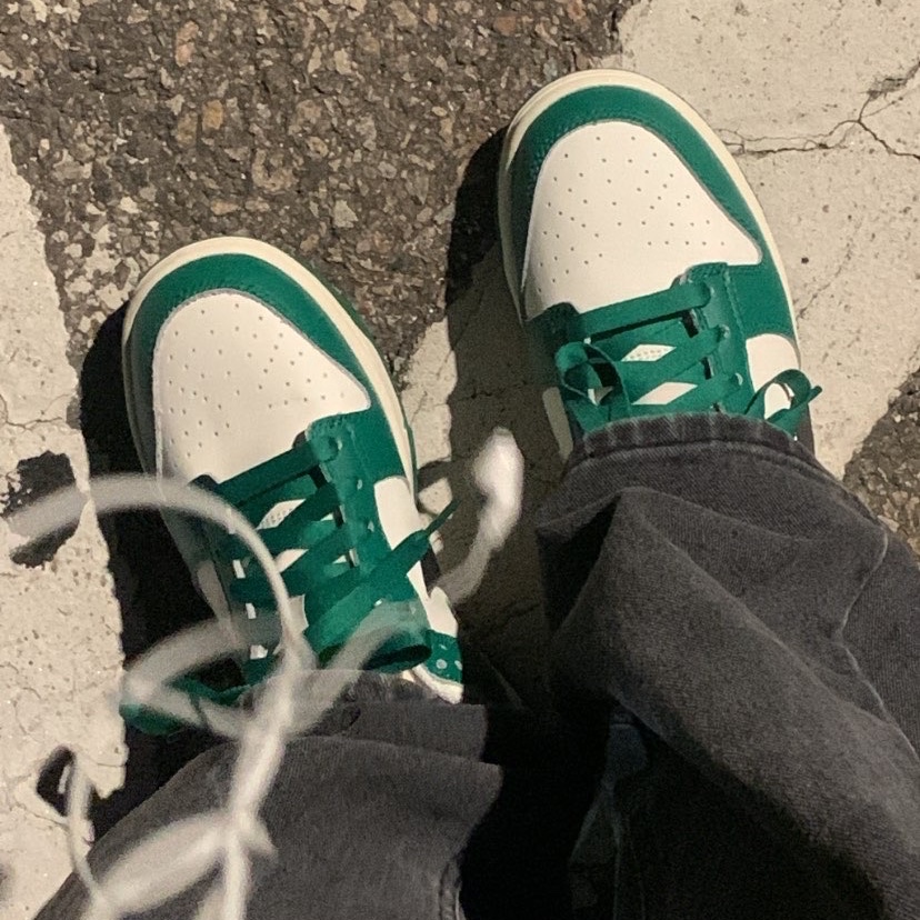 Nike Dunk Low Retro SE Jackpot Malachite 착용 스타일