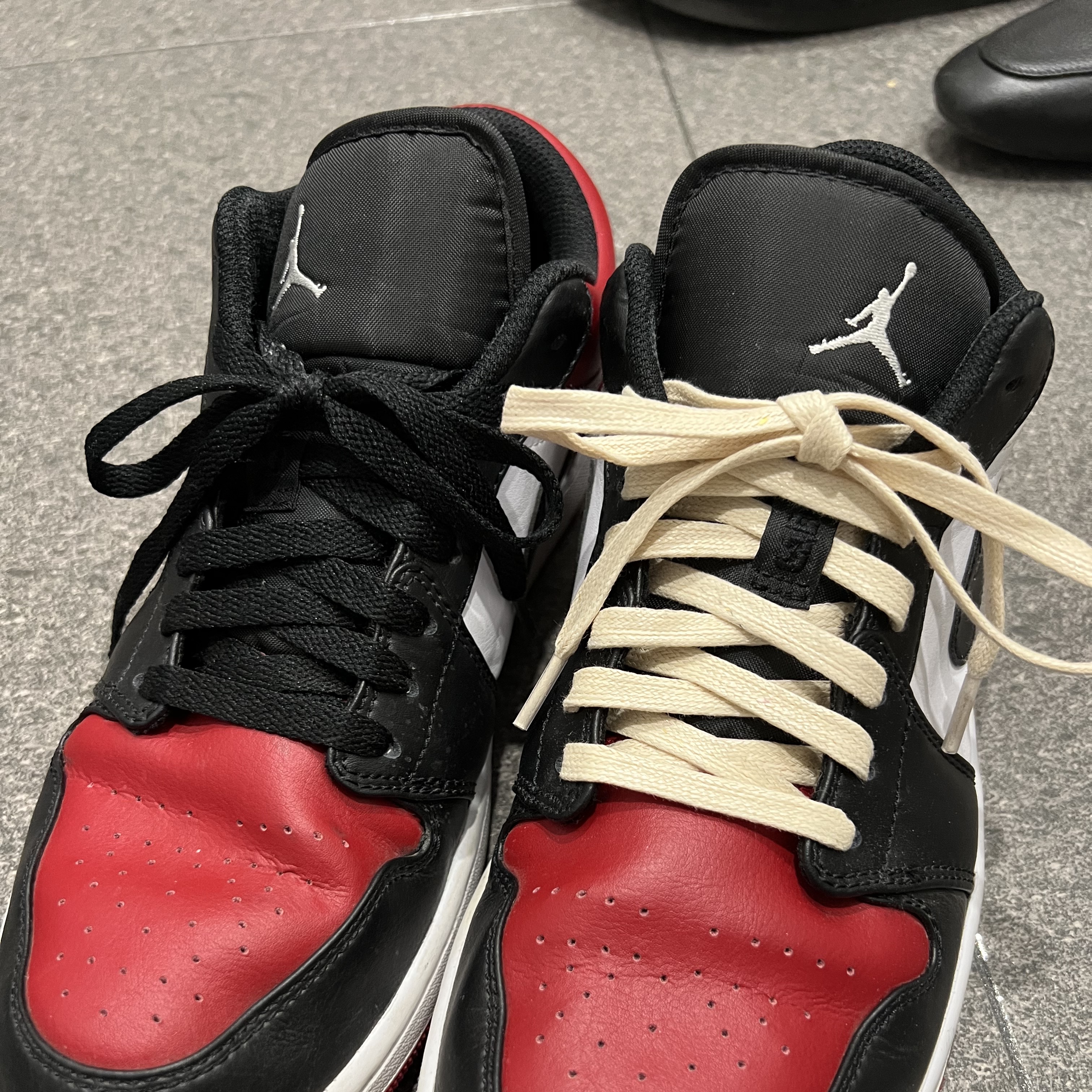 Jordan 1 Low Bred Toe 착용 스타일 - 3