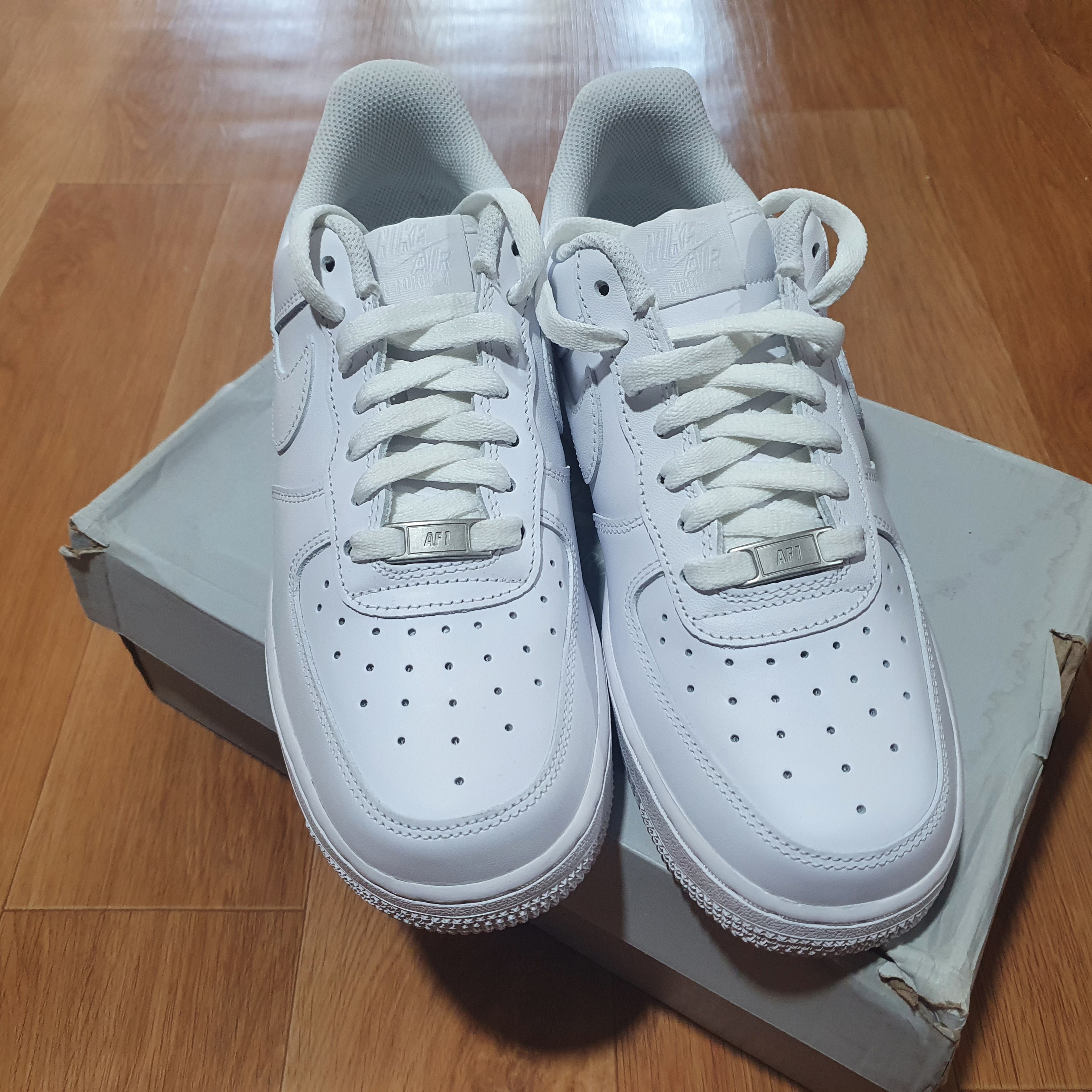 Nike Air Force 1 '07 Low White 착용 스타일