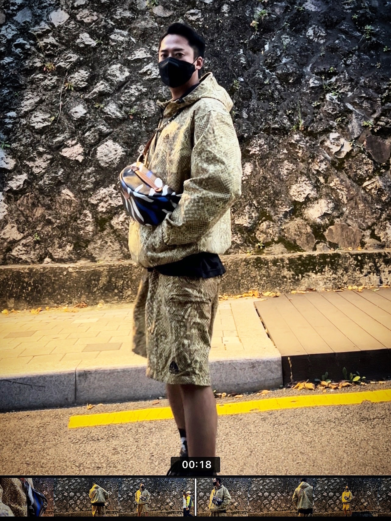 Supreme x Nike ACG Denim Pullover Gold Snakeskin - 22FW, Supreme x Nike ACG Jersey Black - 22FW 착용 스타일 - 4
