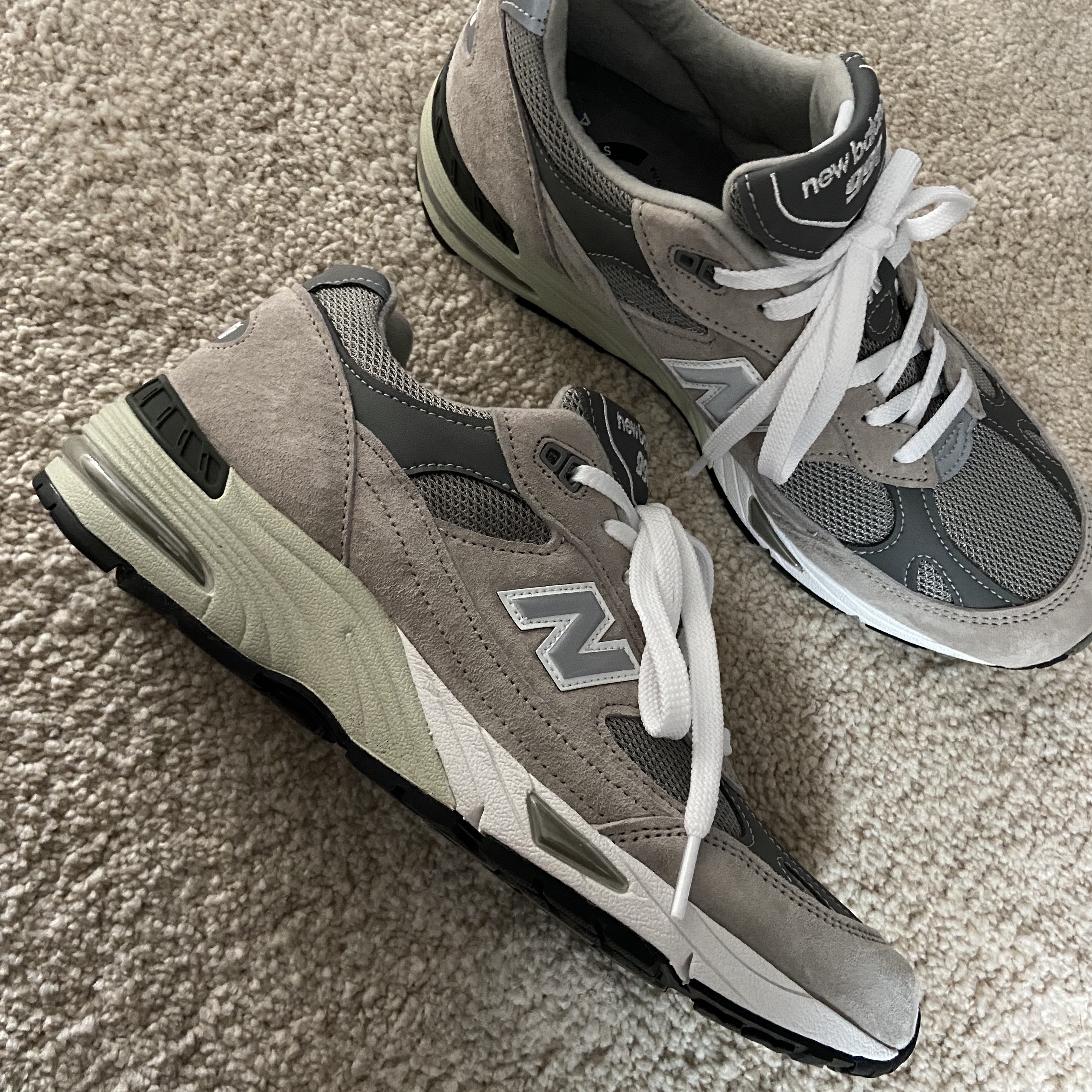 New Balance 991 Made in UK Grey 착용 스타일