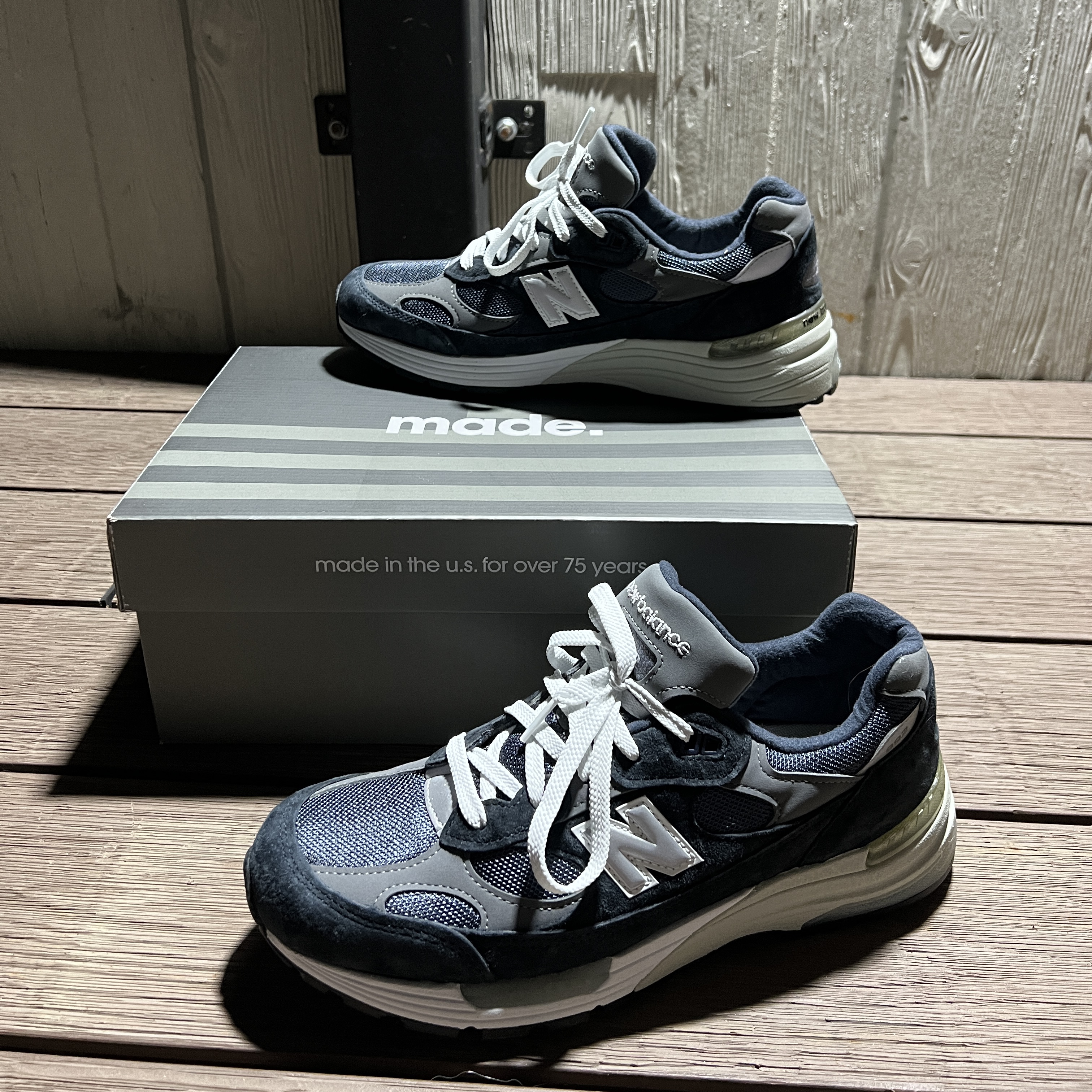 New Balance 992 Made in USA Navy 착용 스타일 - 2