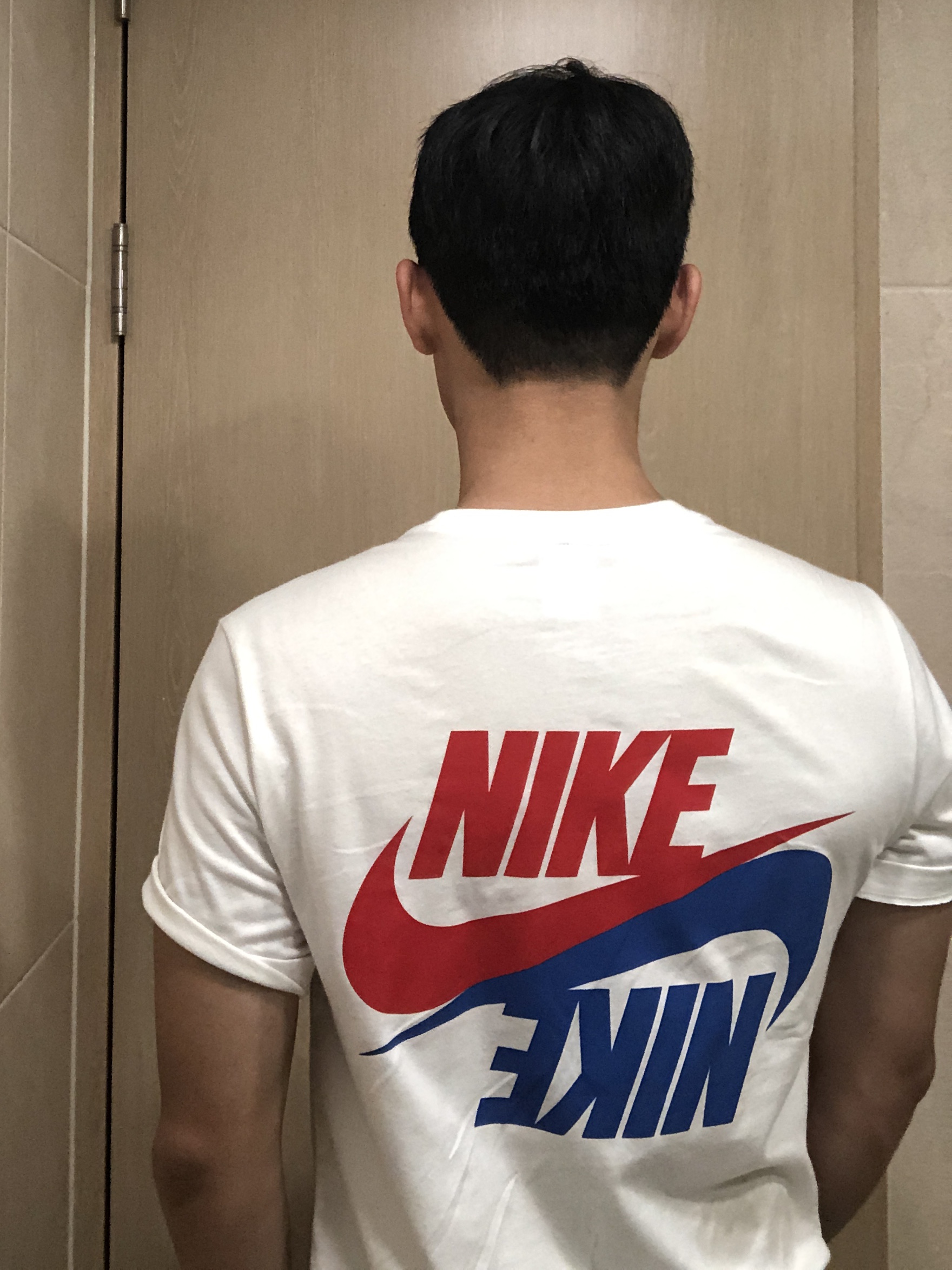 Nike Hangul T-Shirt White, Nike x Jacquemus Bucket Hat White 착용 스타일 - 2