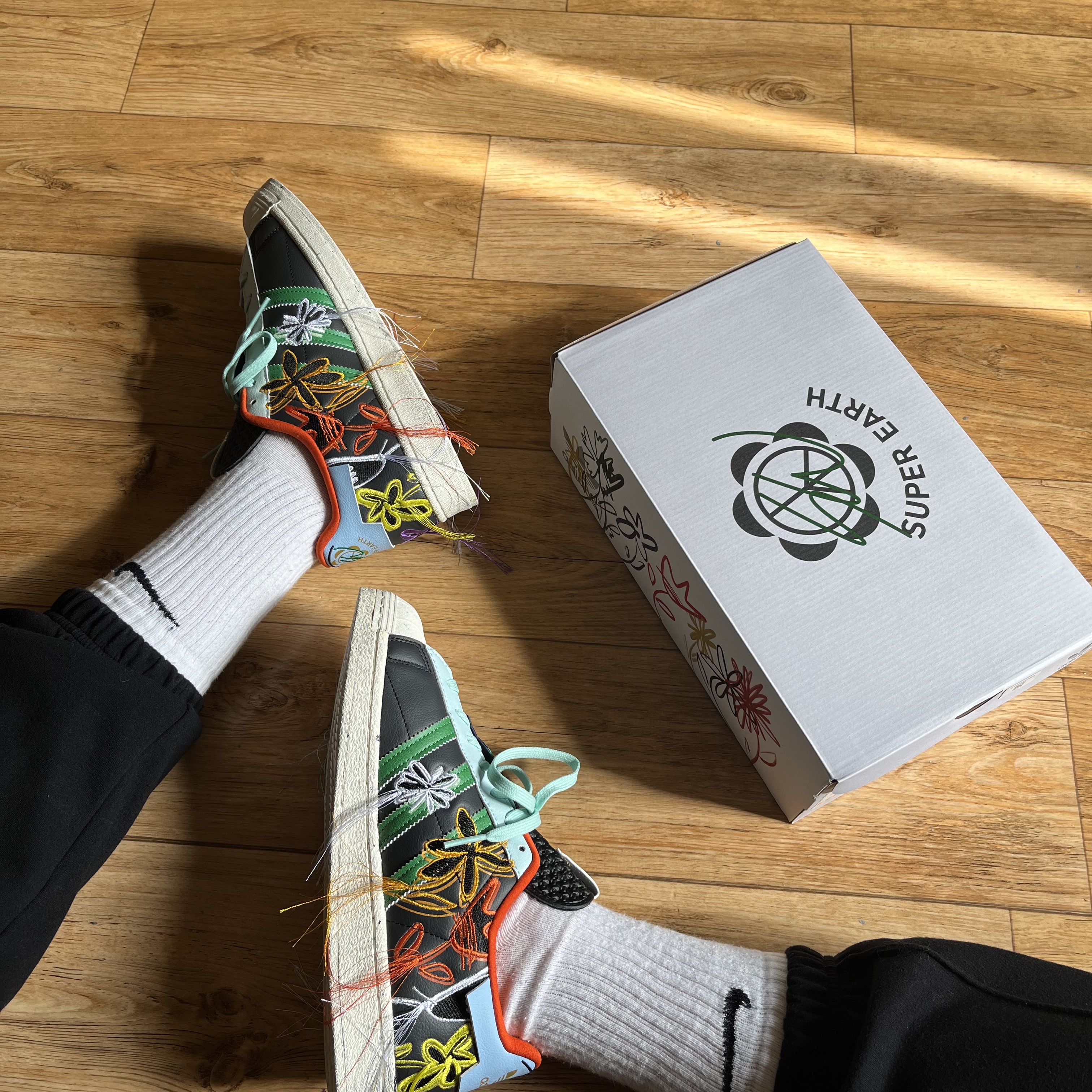Adidas x Sean Wotherspoon Superstar Superearth Black 착용 스타일