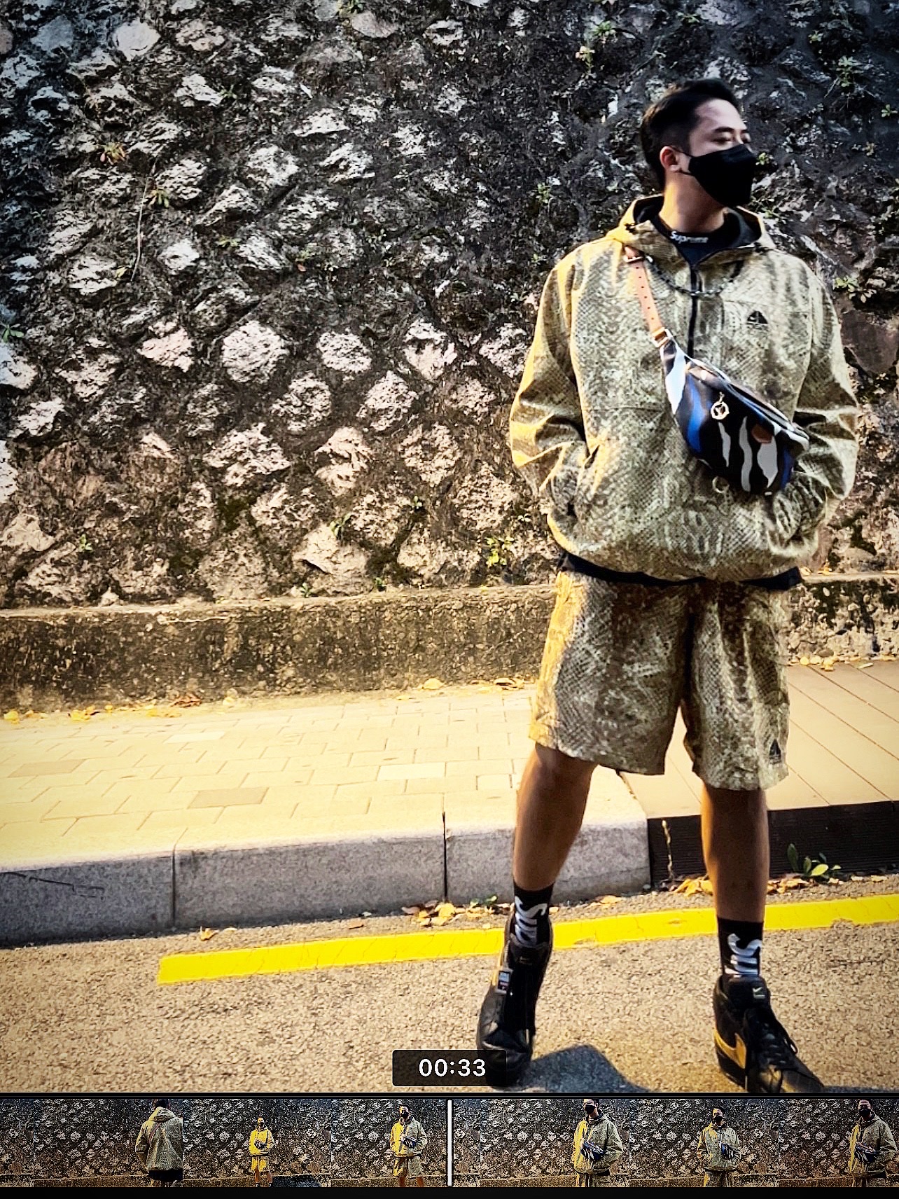 Supreme x Nike ACG Denim Pullover Gold Snakeskin - 22FW, Supreme x Nike ACG Jersey Black - 22FW 착용 스타일 - 3