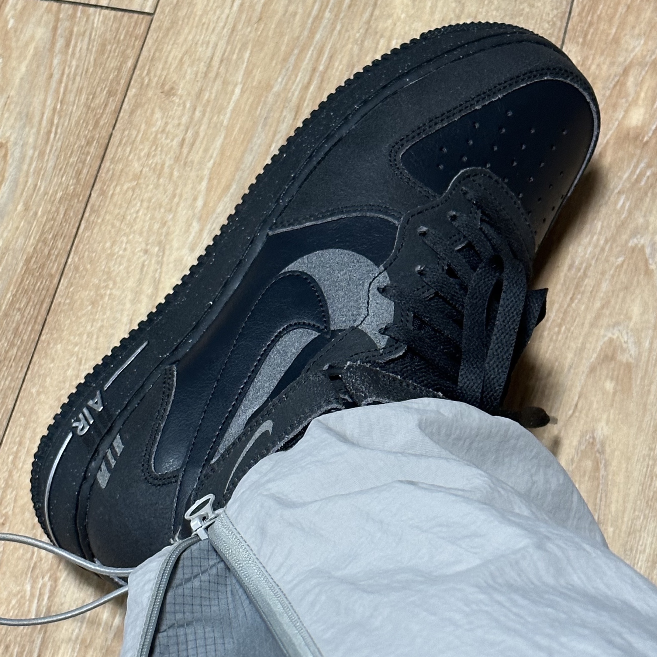 Nike Air Force 1 Mid '07 LX Halloween 착용 스타일 - 1