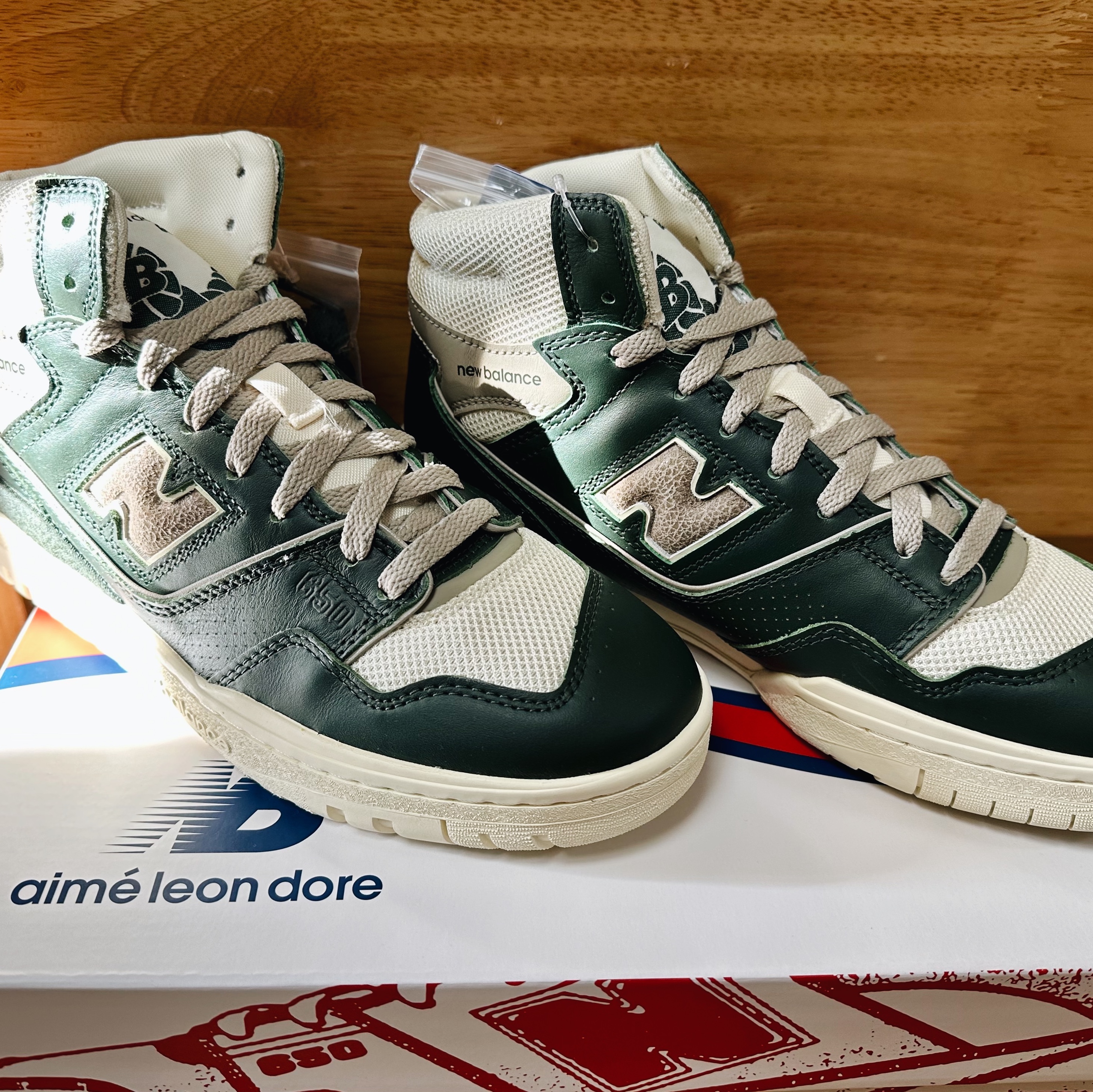 New Balance x Aime Leon Dore 650R Forest Green 착용 스타일 - 2