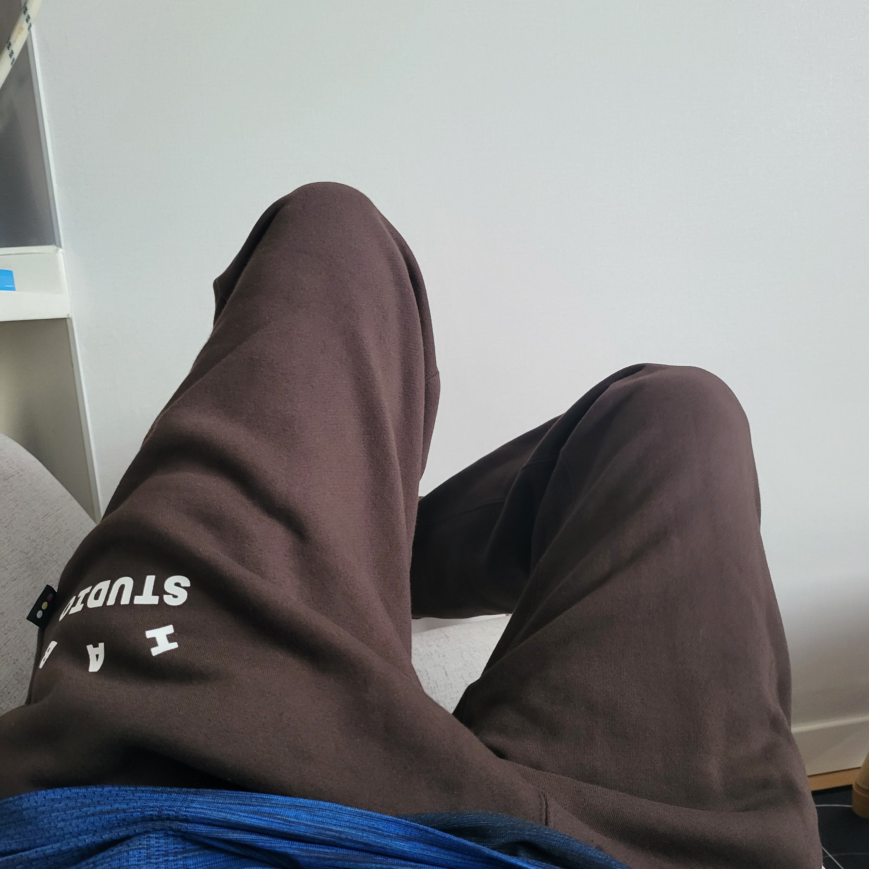IAB Studio Sweatpants Brown 착용 스타일 - 3