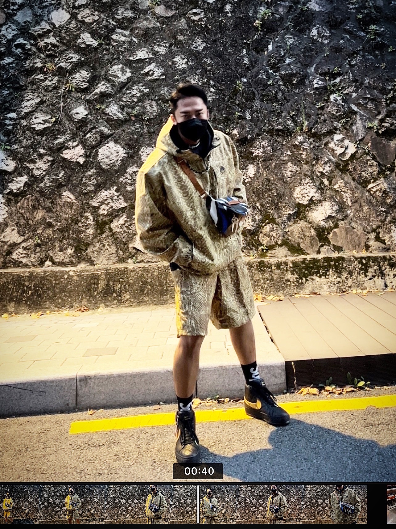 Supreme x Nike ACG Denim Pullover Gold Snakeskin - 22FW, Supreme x Nike ACG Jersey Black - 22FW 착용 스타일 - 2