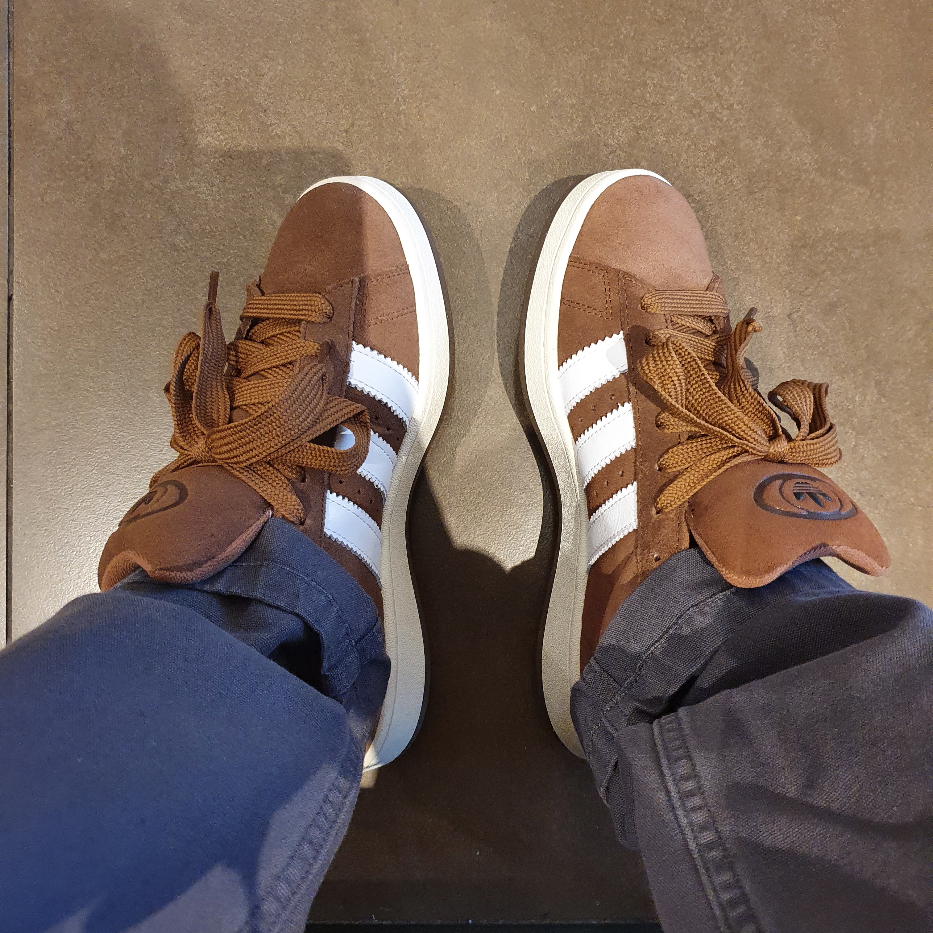 Adidas Campus 00s Bark Cloud White 착용 스타일