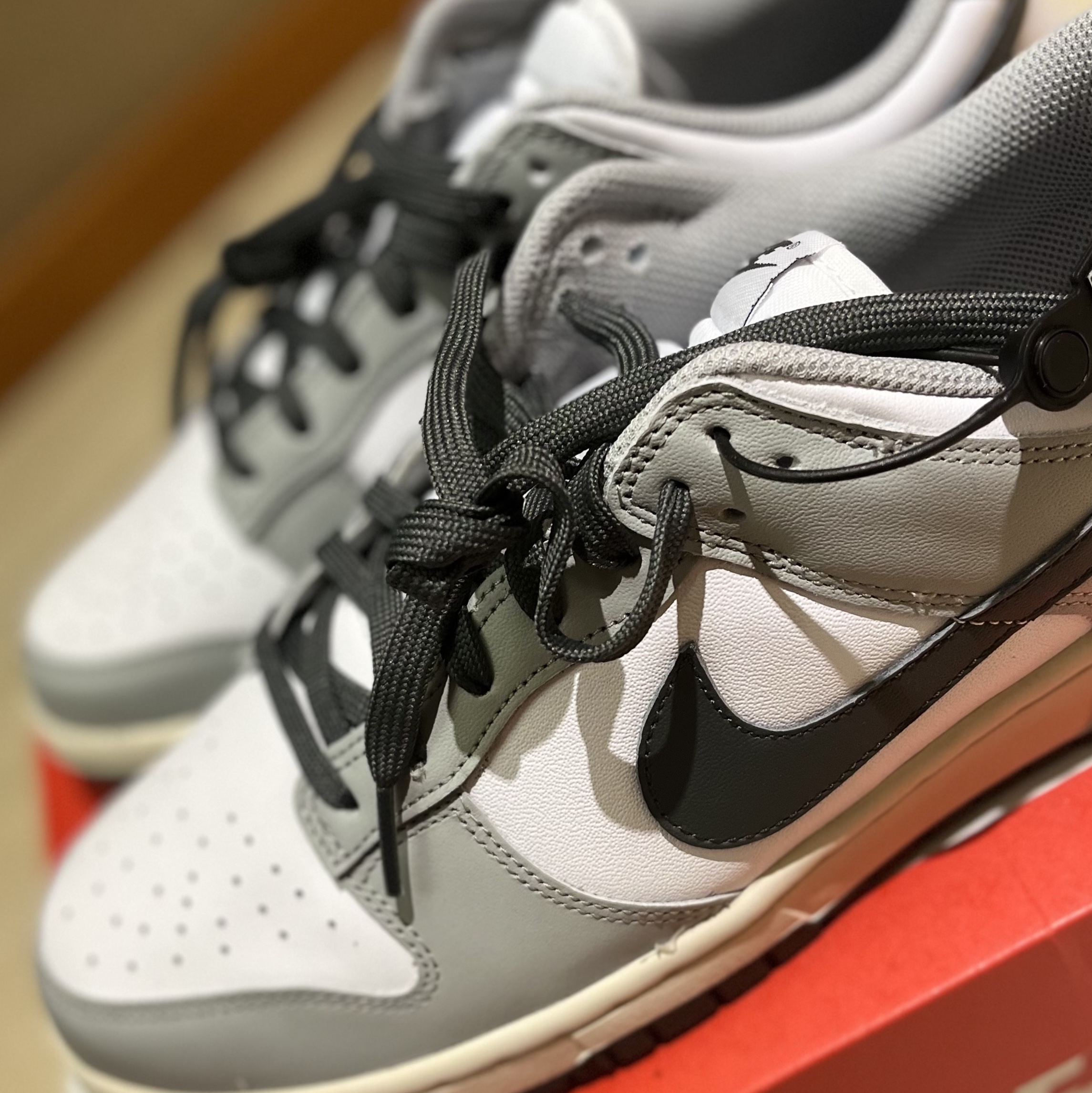 (W) Nike Dunk Low Light Smoke Grey 착용 스타일