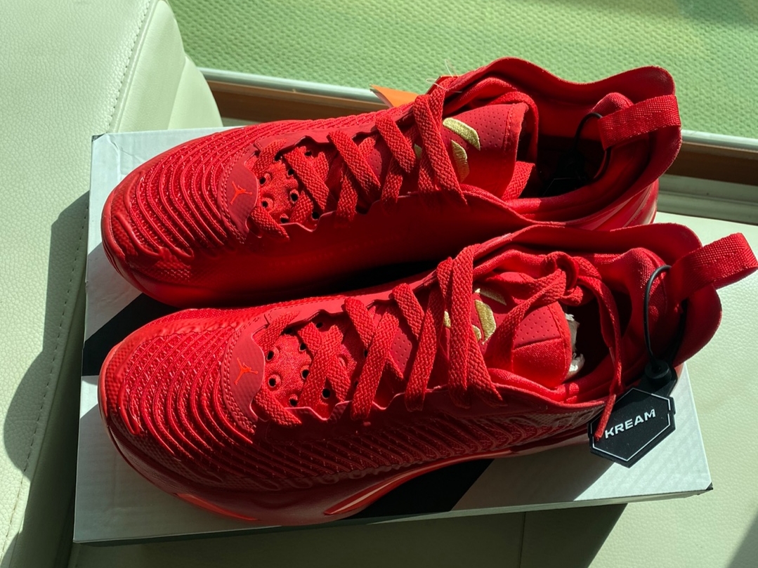 Jordan Luka 1 PF Bright Crimson 착용 스타일