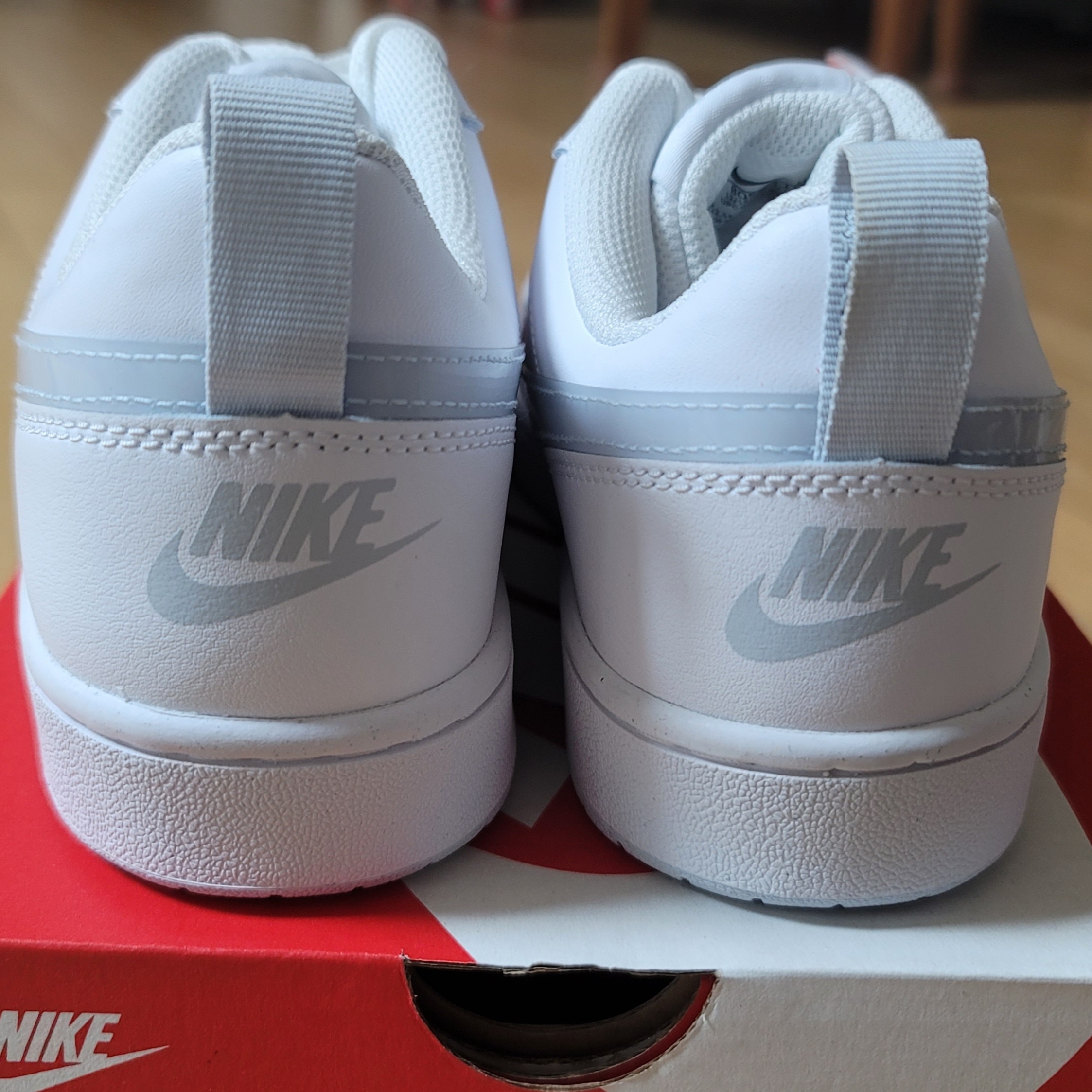 (GS) Nike Court Borough 2 White Aura 착용 스타일 - 3