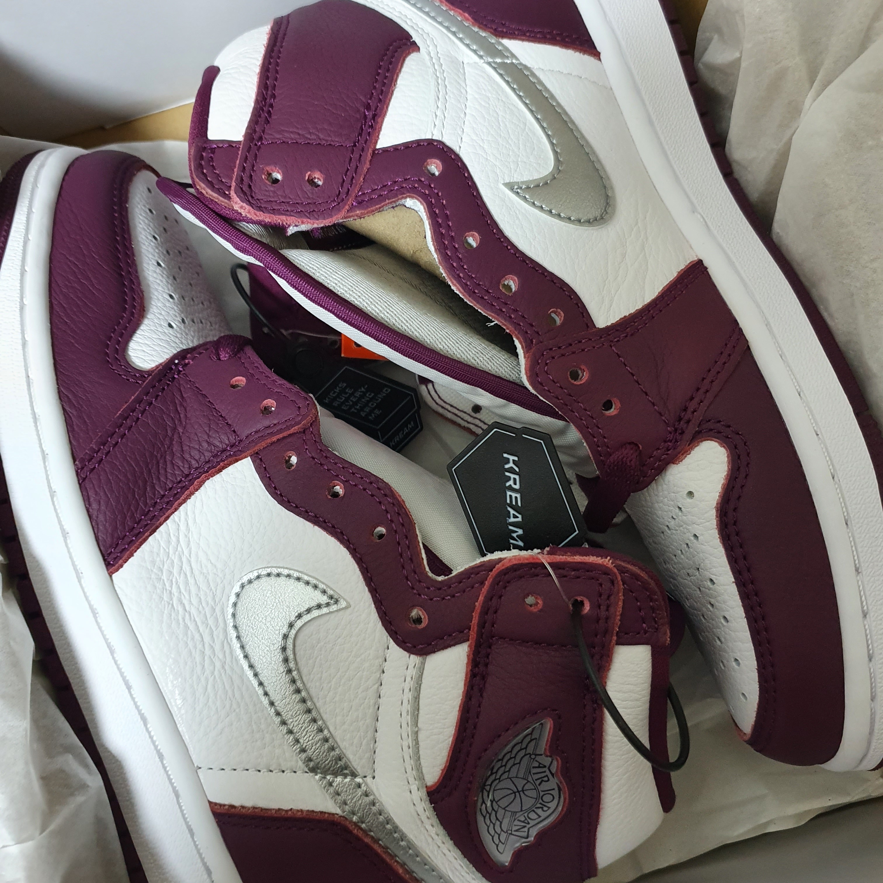 Jordan 1 Retro High OG Bordeaux 착용 스타일