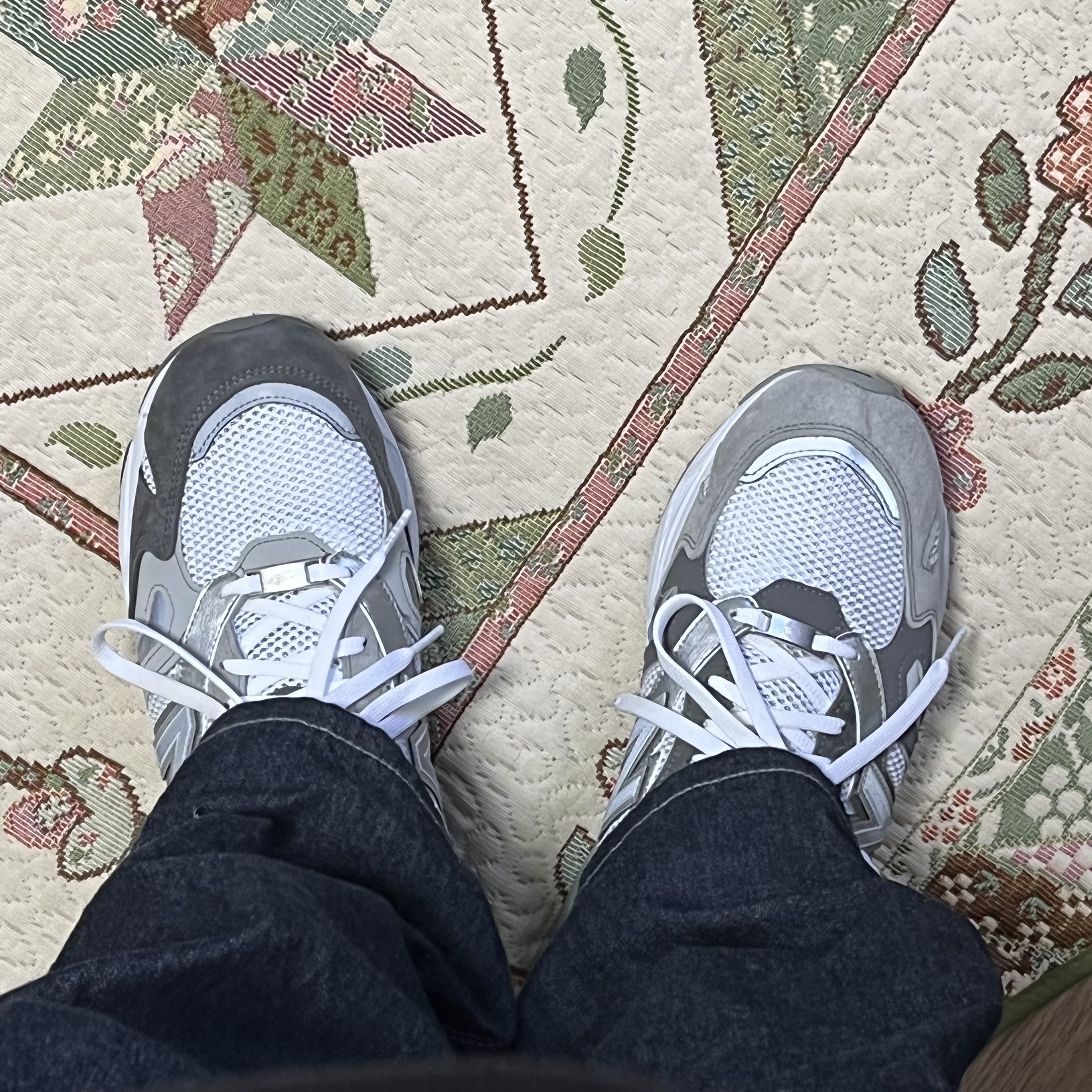 New Balance x Paperboy Paris x Beams 920 Made in UK Ice Boy 착용 스타일 - 2