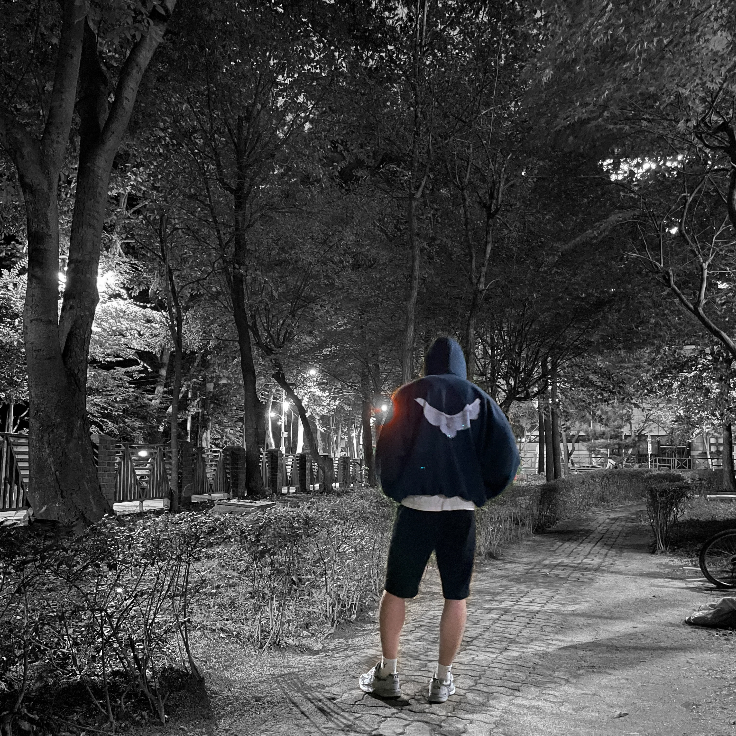 Yeezy Gap Engineered By Balenciaga Dove Hoodie Dark Blue, (W) New Balance 993 Made in USA Grey - B Standard 착용 스타일