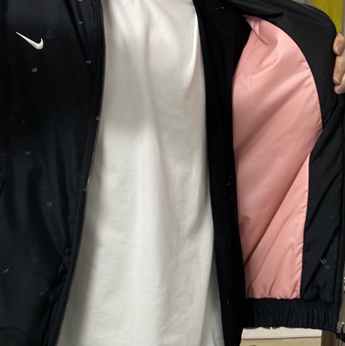 Nike NRG Solo Swoosh Satin Bomber Jacket Black Bleached Coral - US/EU 착용 스타일 - 2
