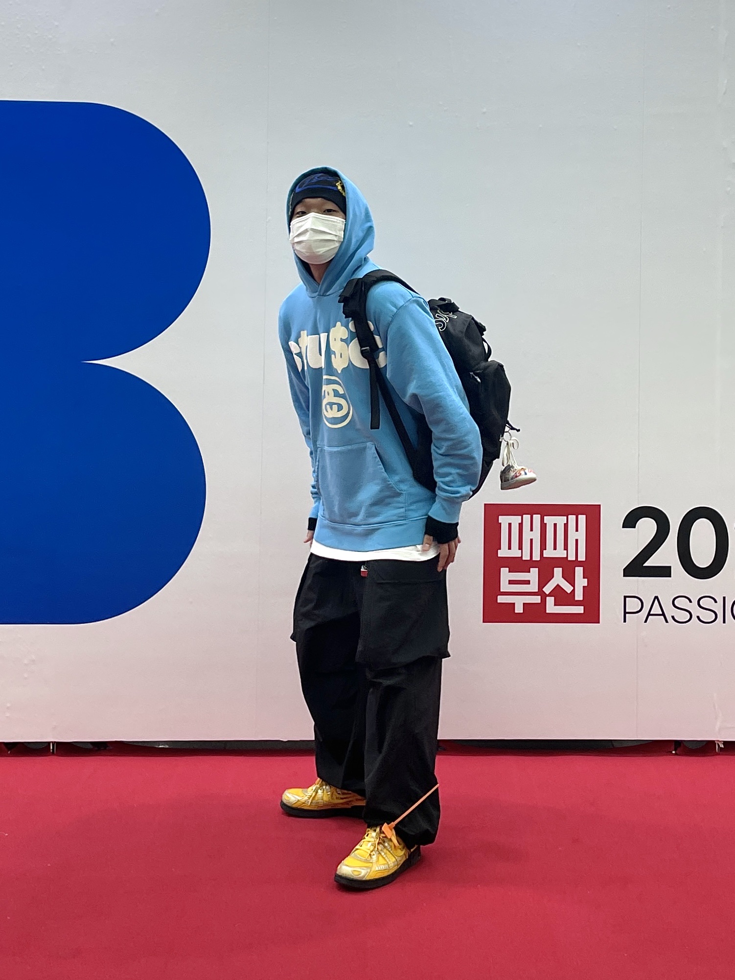 Stussy x Cactus Plant Flea Market 8 Ball Pigment Dyed Hoodie Blue, Supreme Backpack Black - 19FW 착용 스타일 - 1