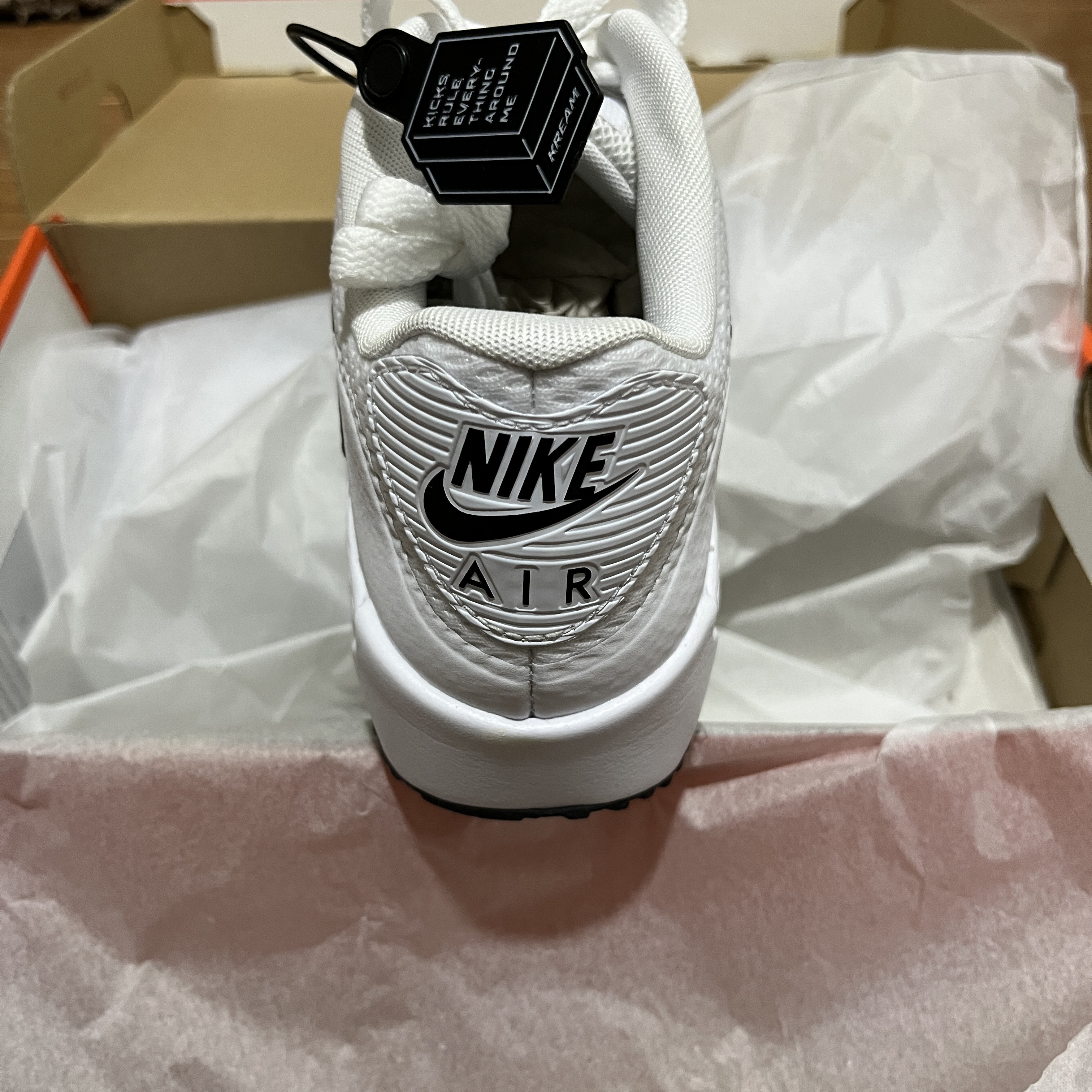 Nike Air Max 90 G White Black 착용 스타일 - 3