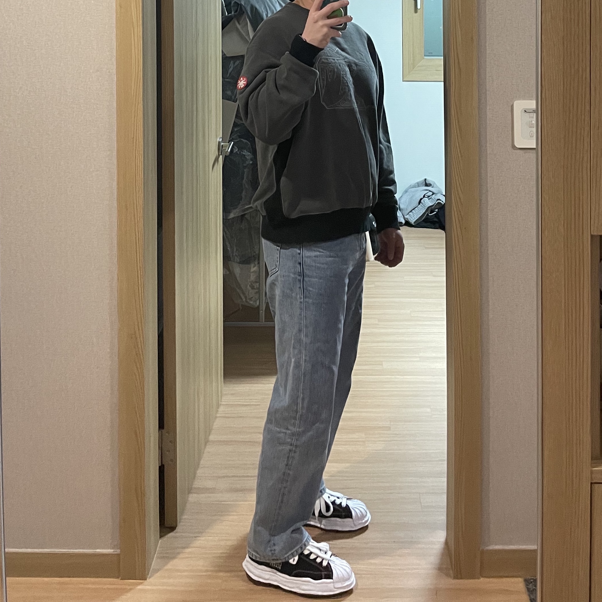 Maison Mihara Yasuhiro Blakey OG Sole Canvas Low-top Sneakers Black White 착용 스타일