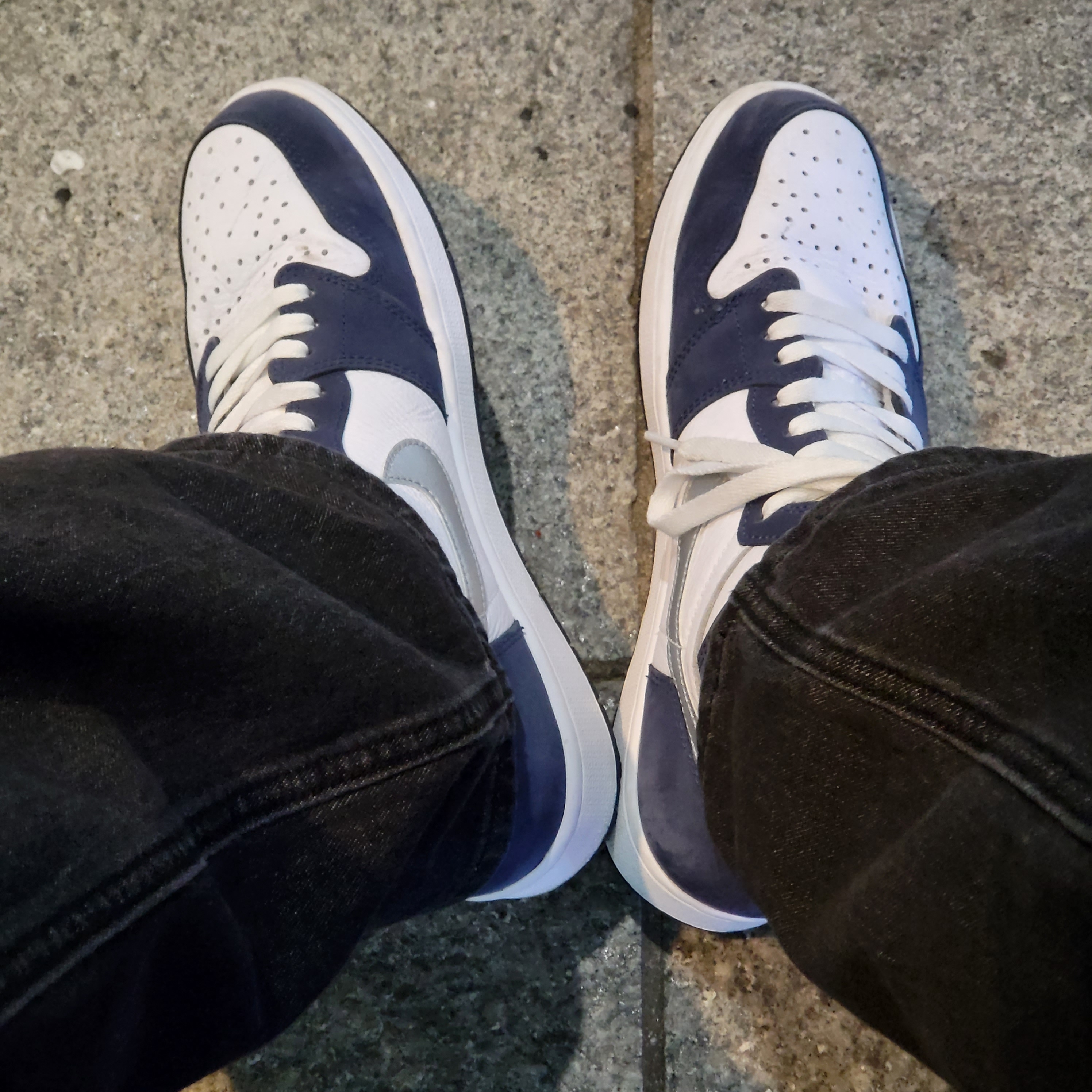 Jordan 1 Retro High OG CO.JP Midnight Navy 착용 스타일