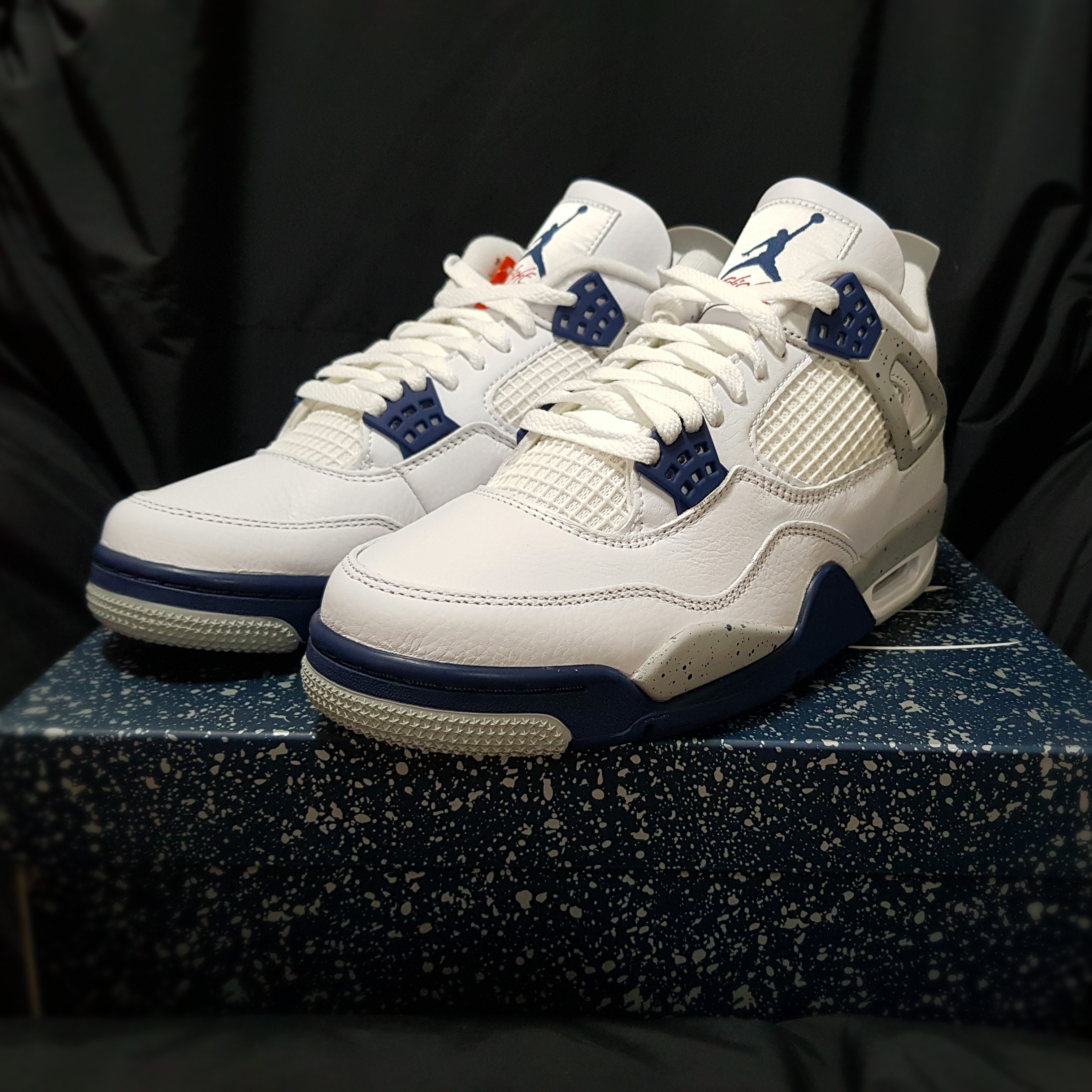 Jordan 4 Retro Midnight Navy 착용 스타일 - 1