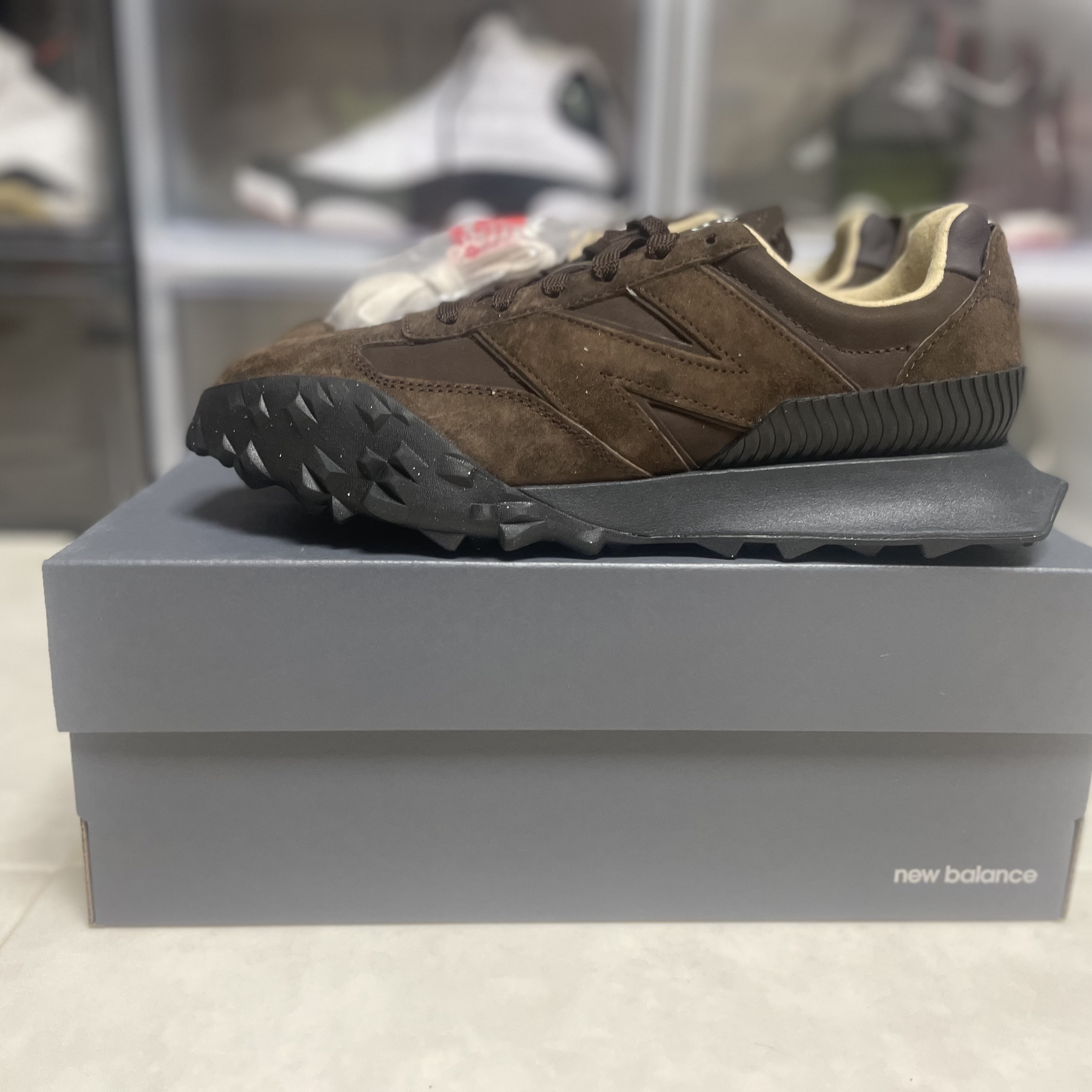 New Balance x Auralee XC-72 Brown 착용 스타일