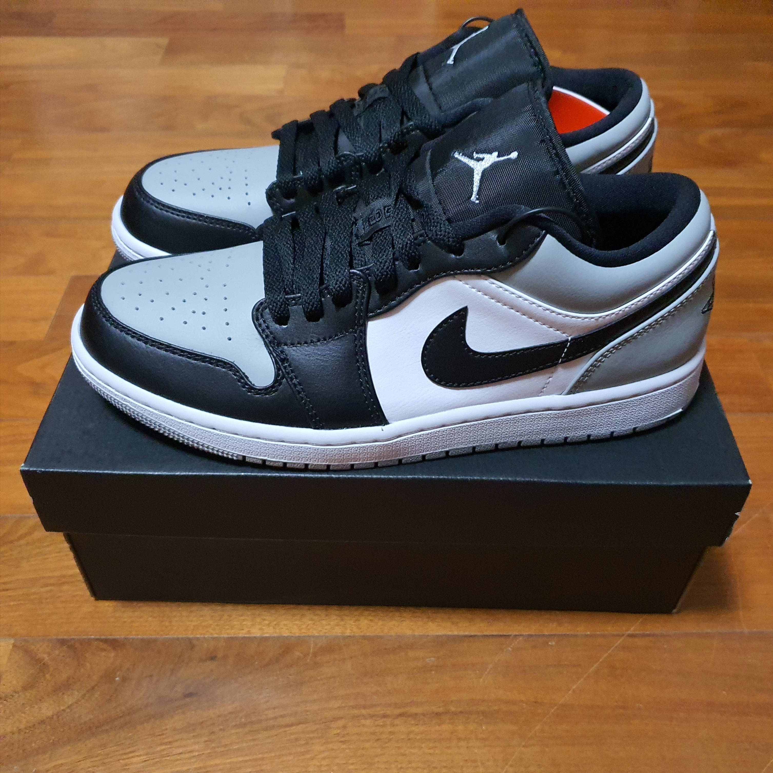 Jordan 1 Low Light Smoke Grey Black 착용 스타일