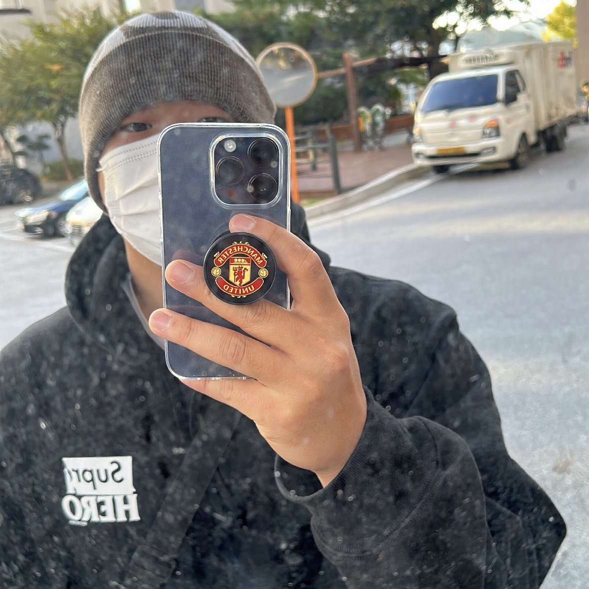 Supreme Antihero Hooded Sweatshirt Black - 22SS, Supreme Big Logo Beanie Brown Static - 21FW 착용 스타일