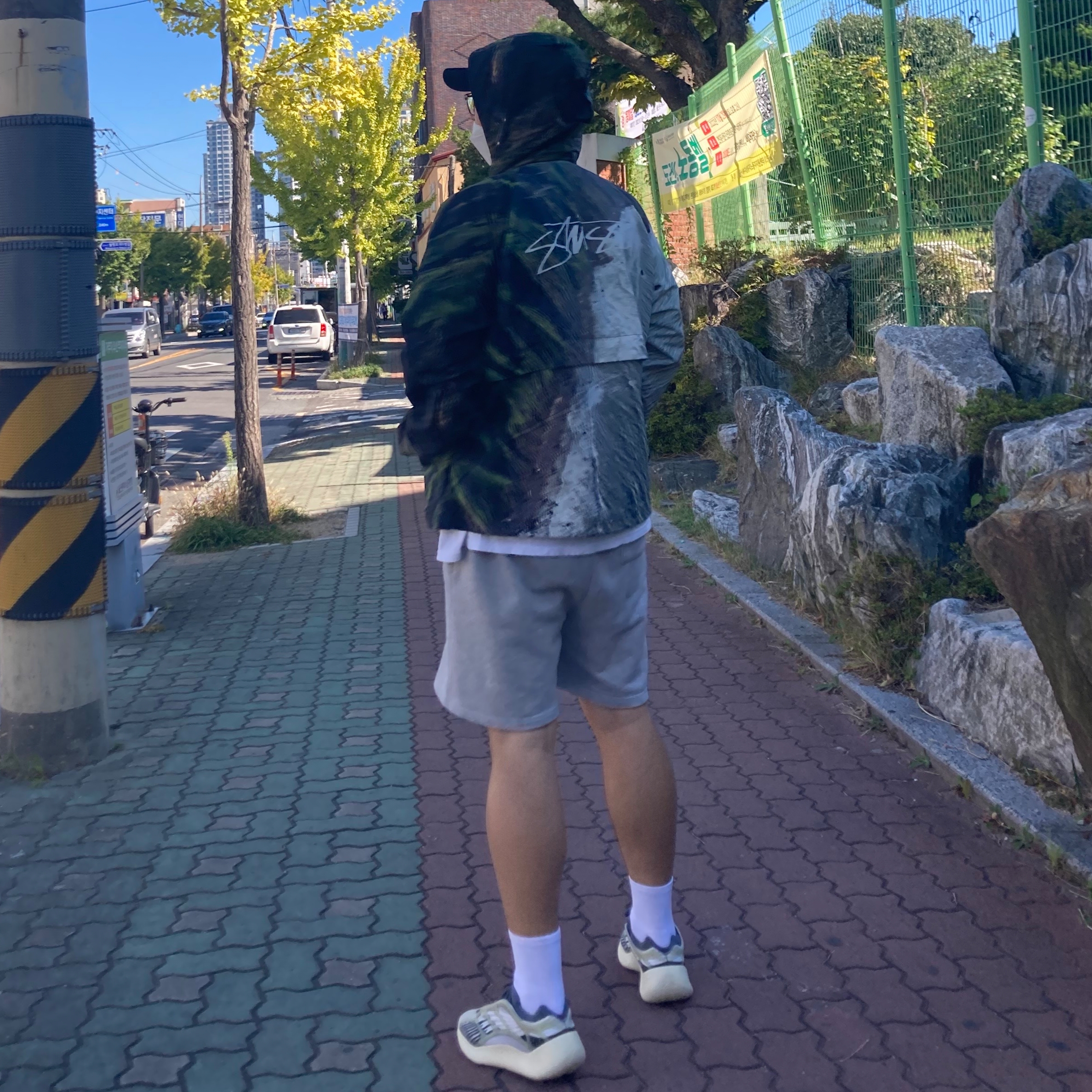 Stussy Coastline Beach Shell Jacket Multi, Adidas Yeezy 700 V3 Fade Salt 착용 스타일