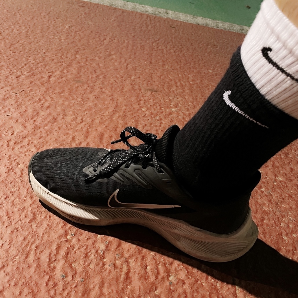 Nike Everyday Plus Cushioned Training Crew Socks Black White (Korean Ver.) 착용 스타일