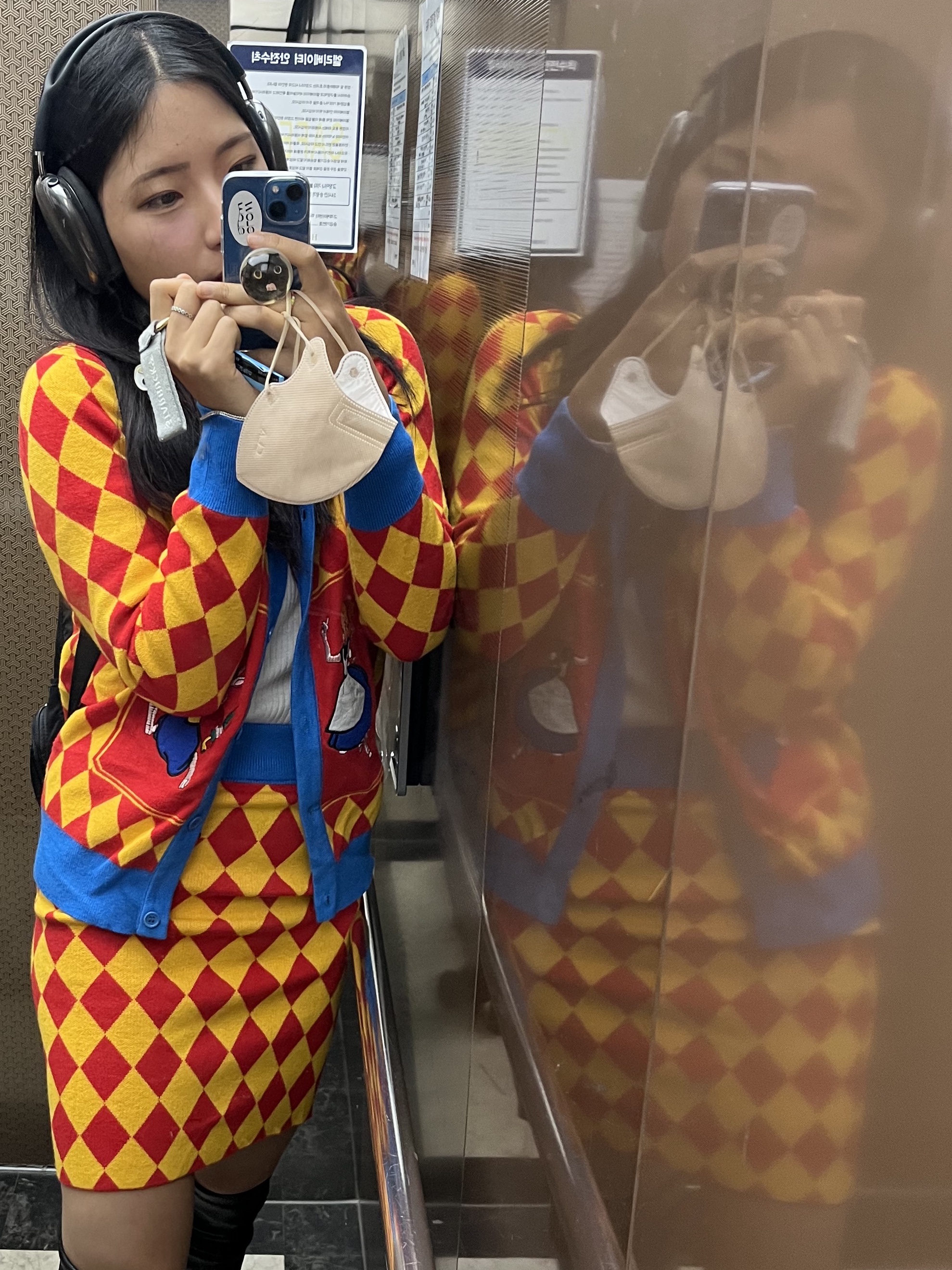 Apple AirPods Max Lightning Space Gray (Korean Ver.) 착용 스타일 - 2