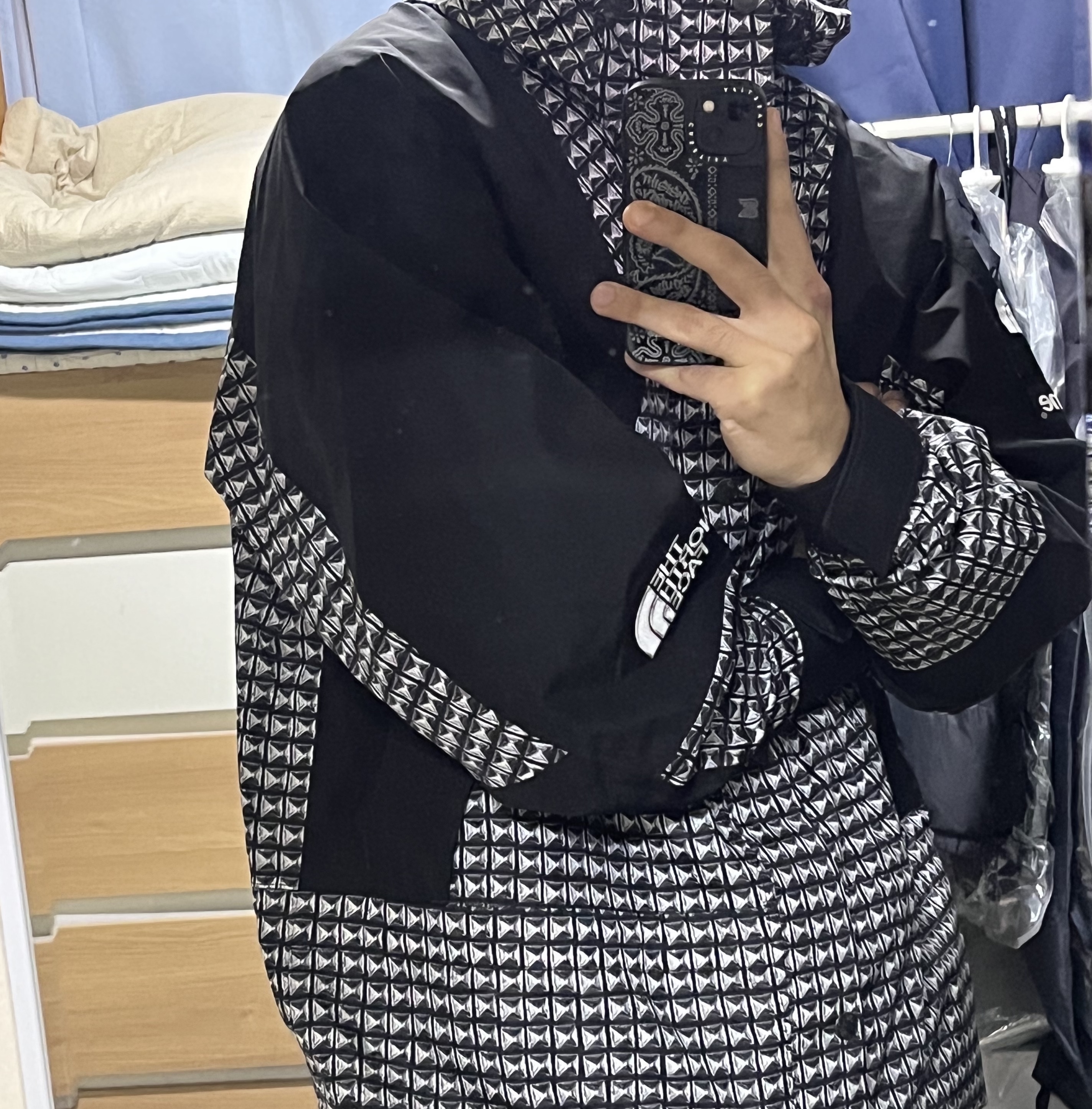 Supreme x The North Face Studded Mountain Light Jacket Black - 21SS 착용 스타일