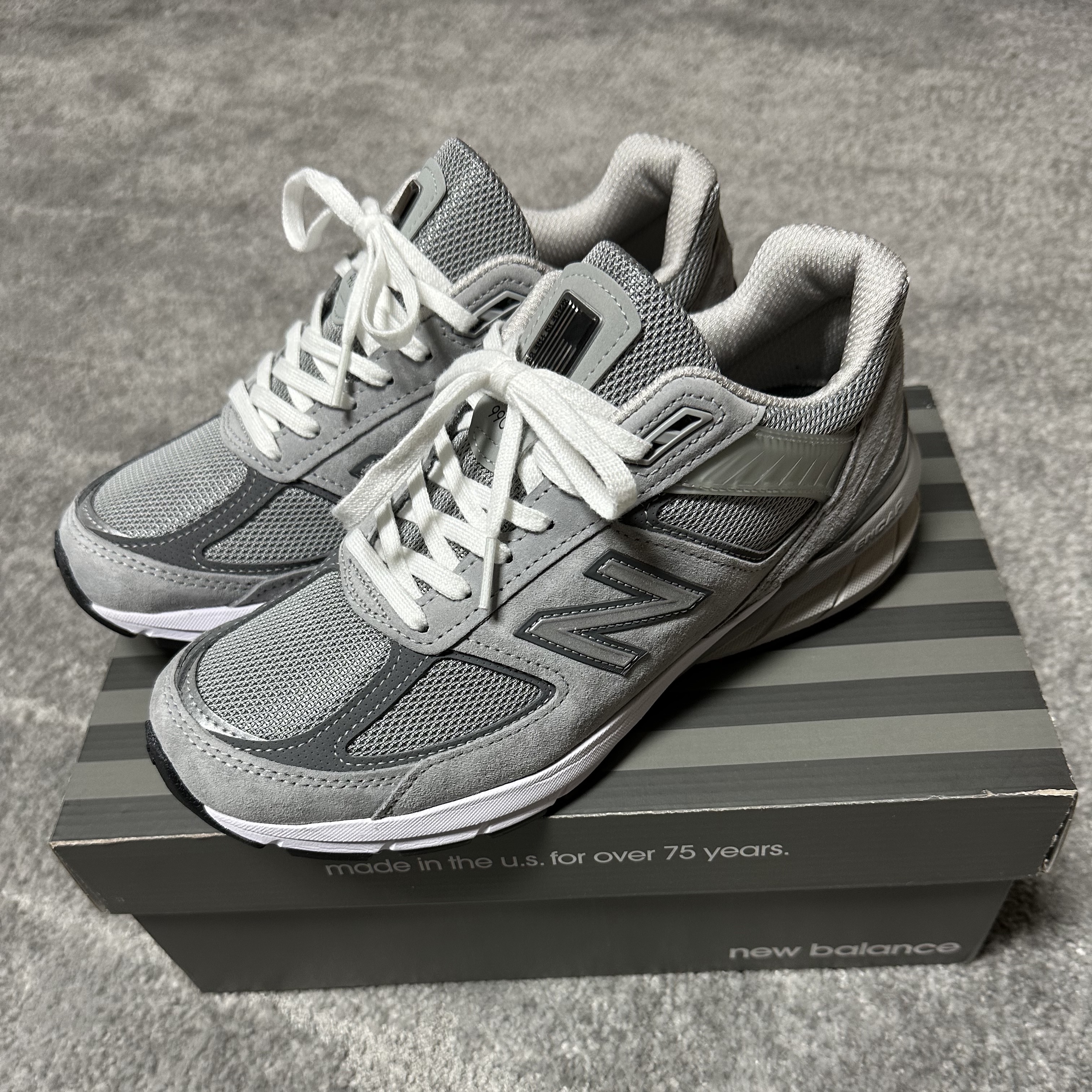 New Balance 990v5 Made in USA Grey - D Standard 착용 스타일
