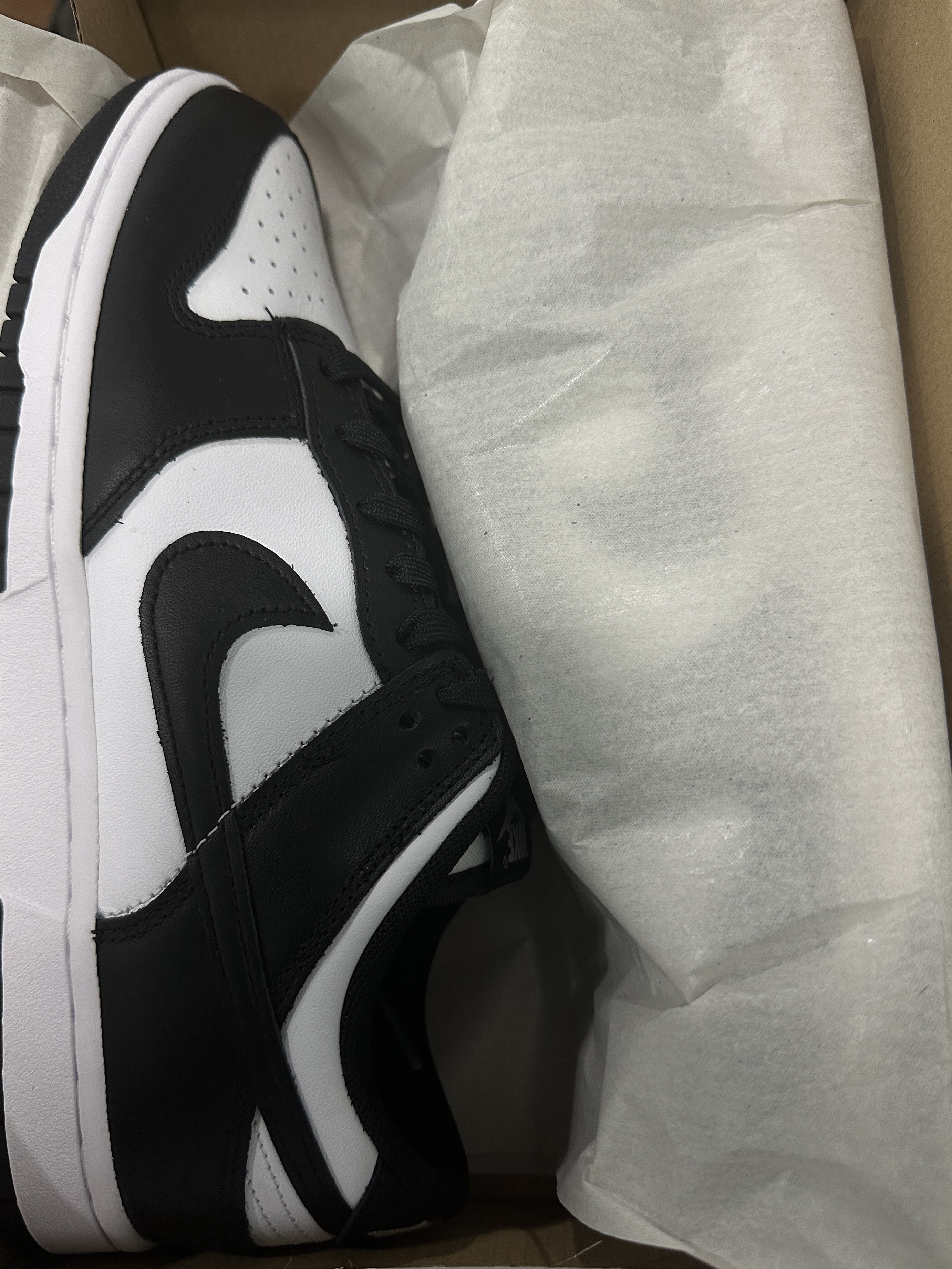 Nike Dunk Low Retro Black 착용 스타일