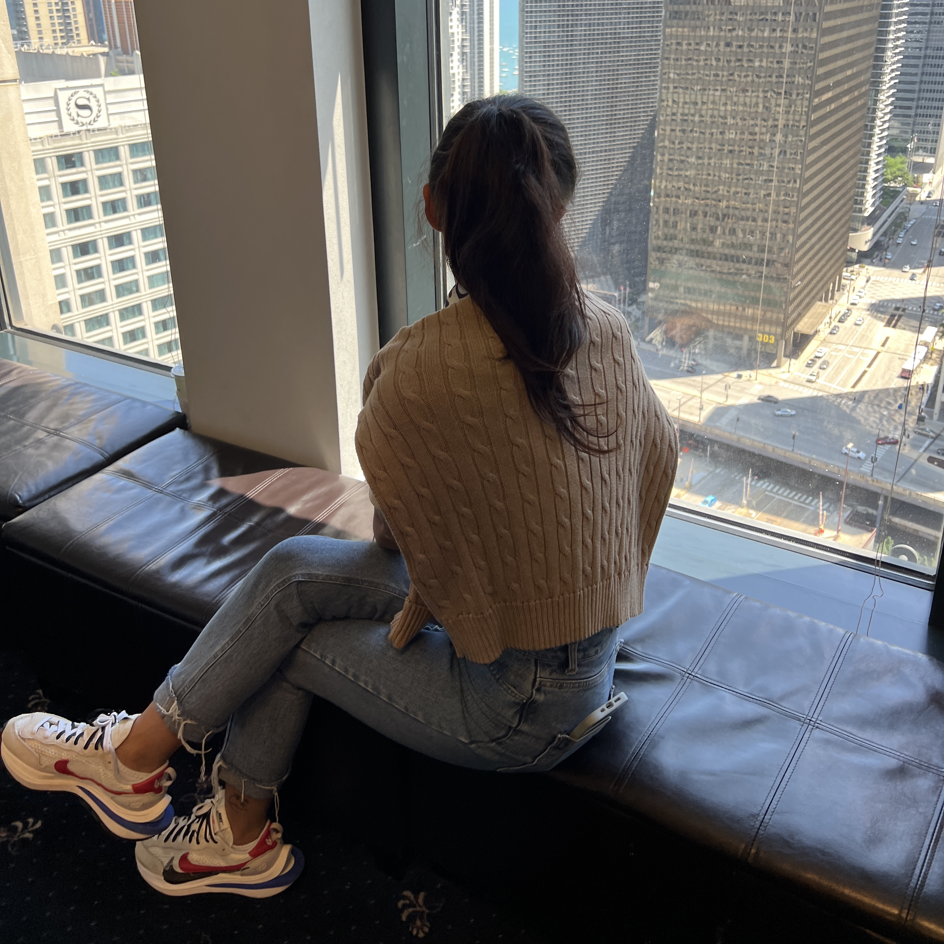 Nike x Sacai VaporWaffle Royal Fuchsia 착용 스타일 - 1