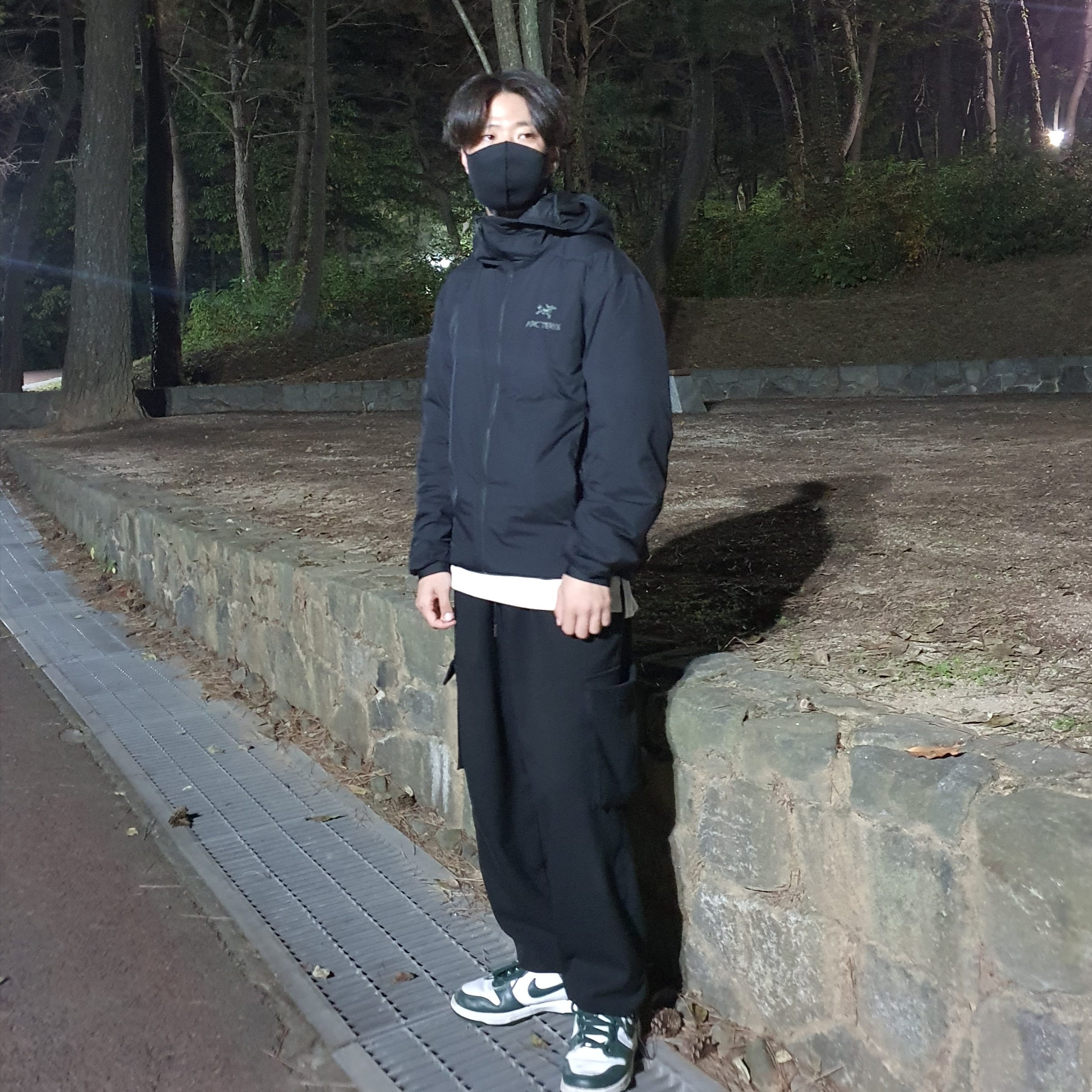 Arc'teryx Atom LT Hoody Black, Nike Dunk High SP Spartan Green 착용 스타일 - 1