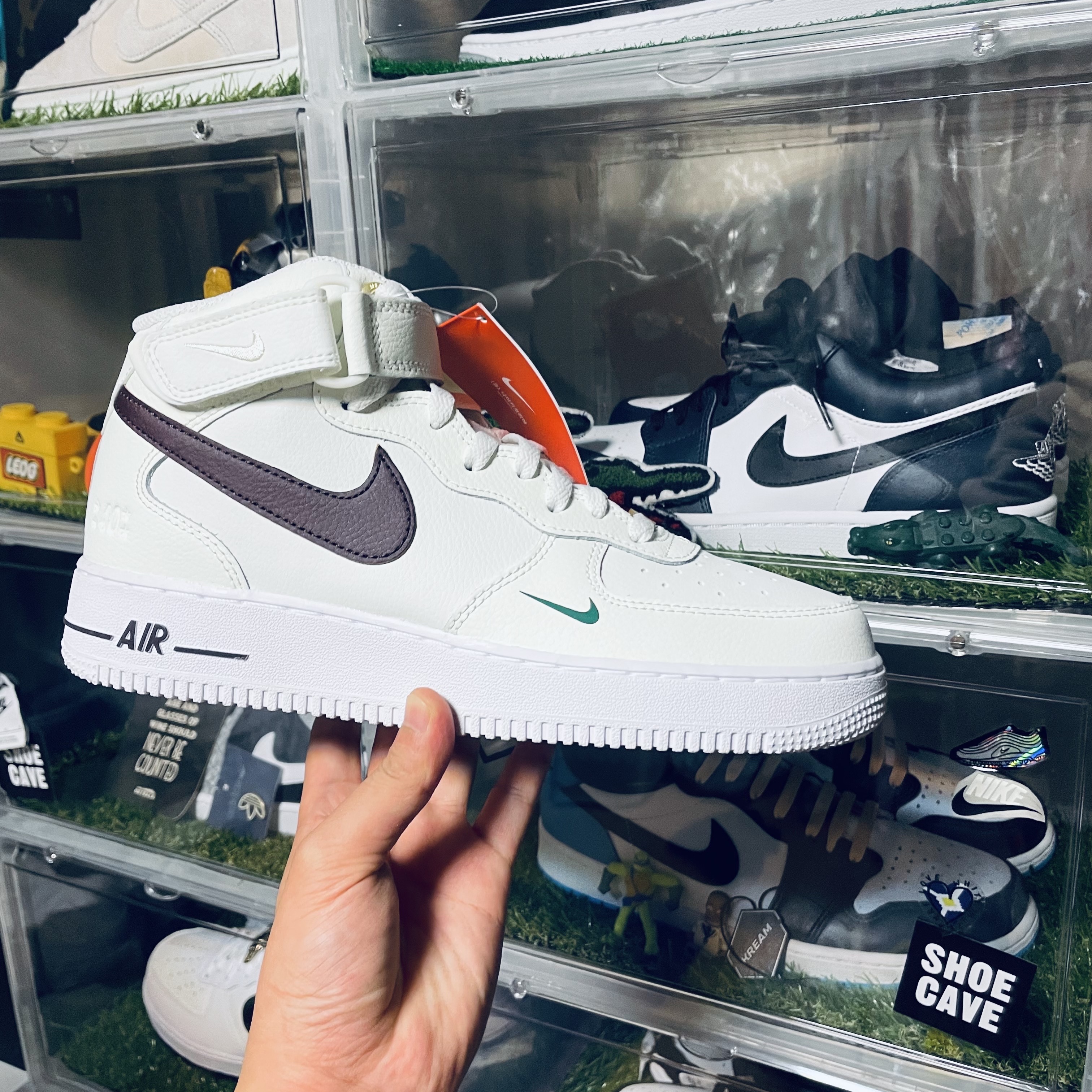 Nike Air Force 1 '07 LV8 40th Anniversary Join Forces Sail Brown Basalt 착용 스타일 - 1