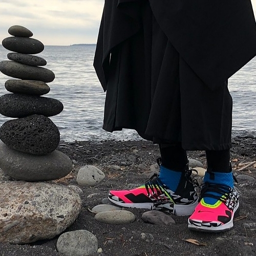 Nike x Acronym Air Presto Mid Racer Pink 착용 스타일