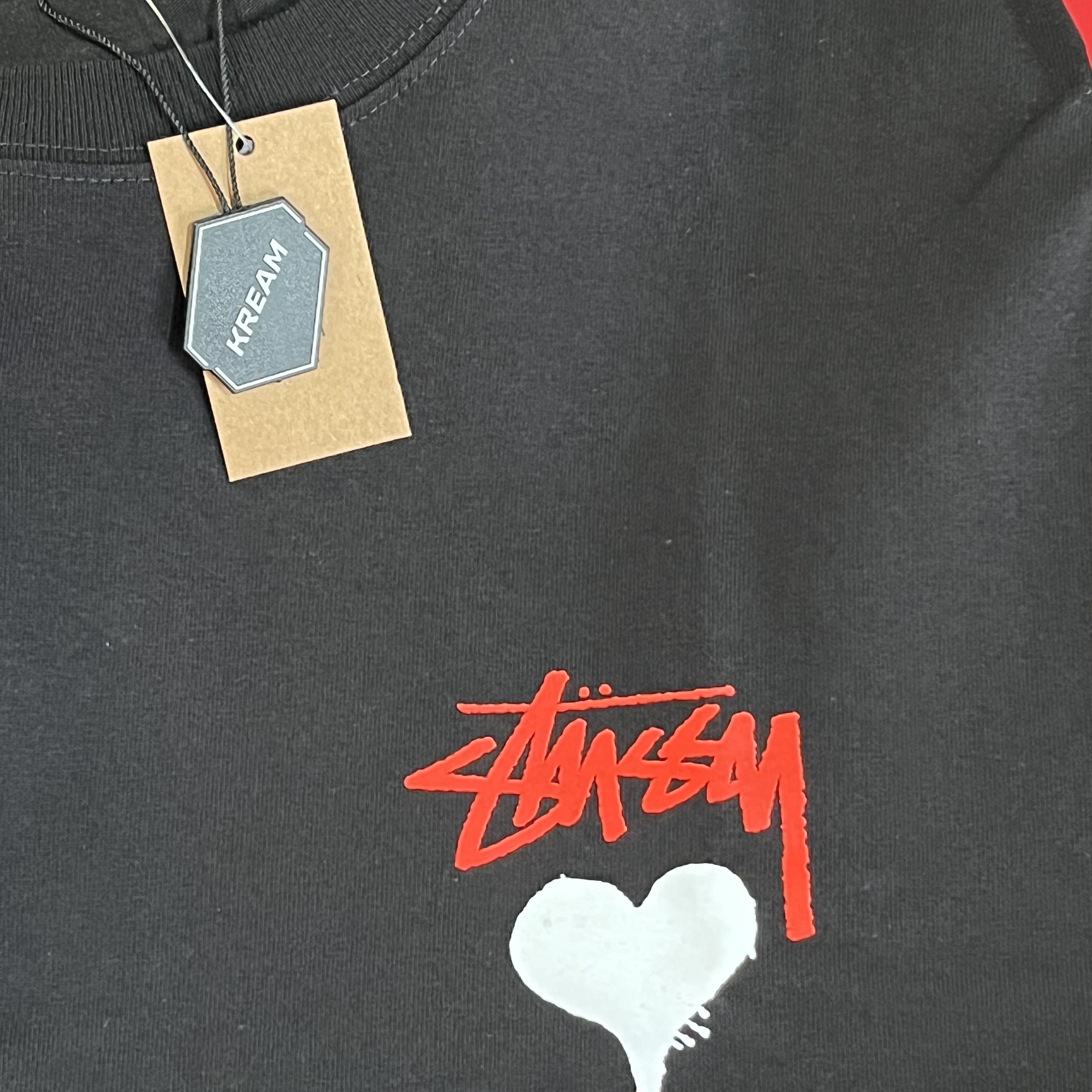 Stussy Stock Heart T-Shirt Black 착용 스타일 - 1