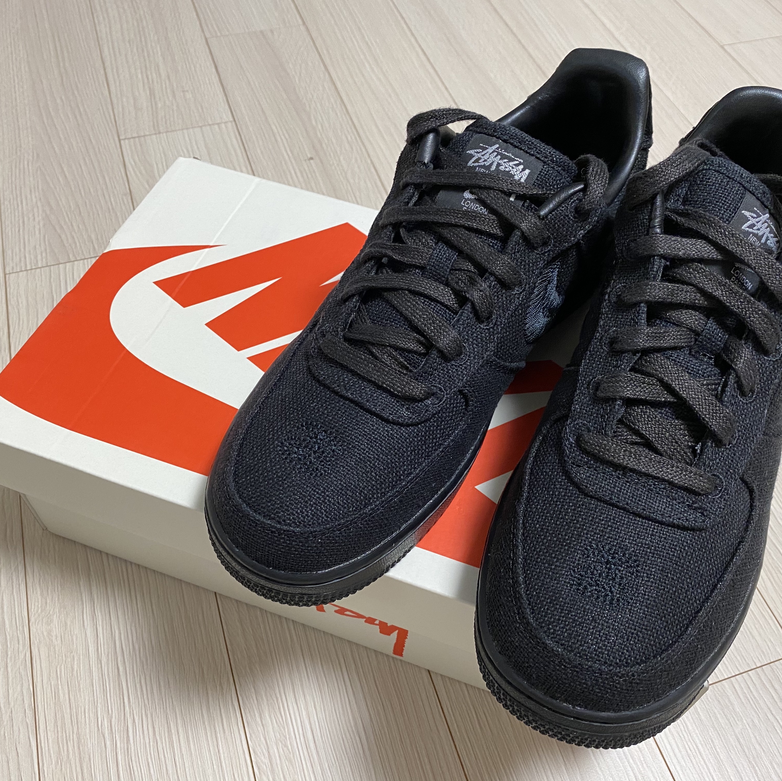 Nike x Stussy Air Force 1 Low Triple Black 착용 스타일