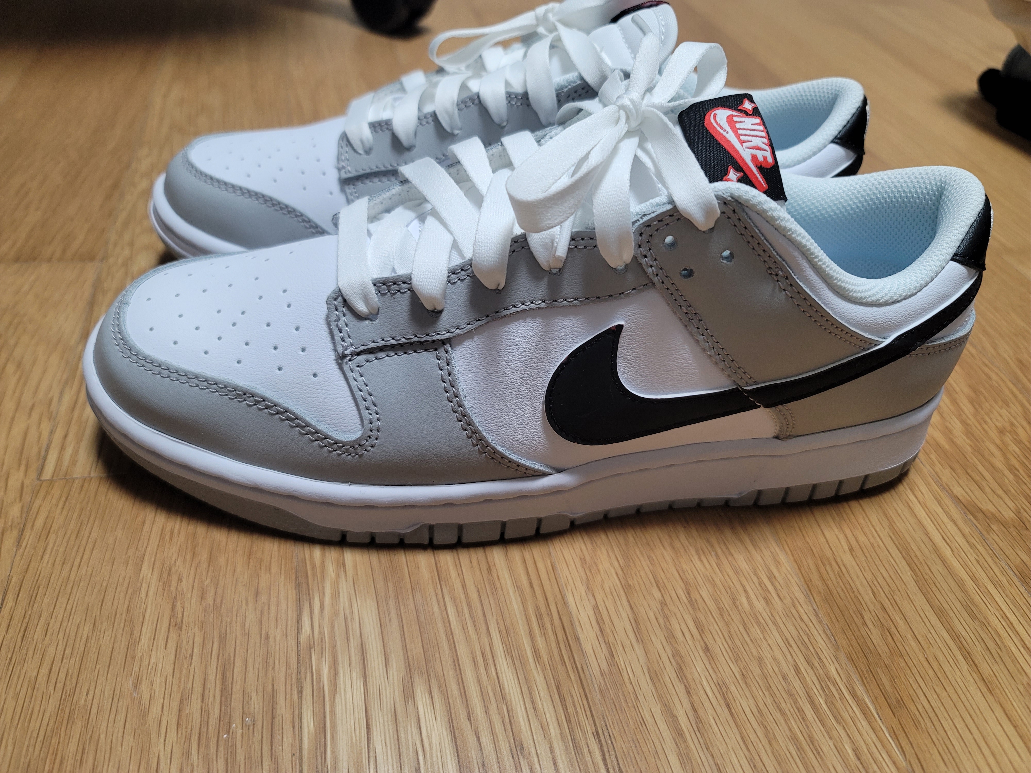 Nike Dunk Low Retro SE Jackpot Grey Fog, Nike Dunk Low Retro SE Jackpot Malachite 착용 스타일 - 1