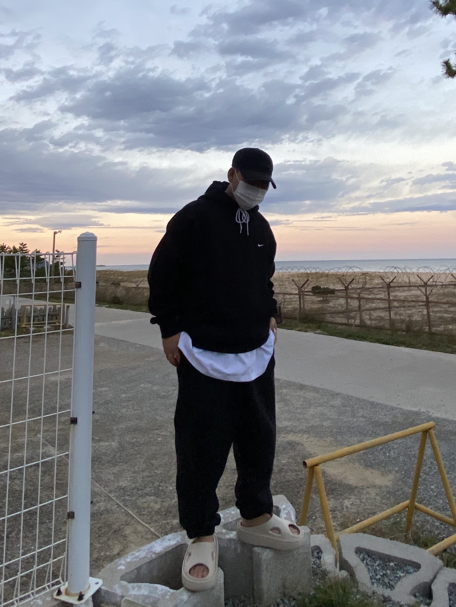 Nike NRG Solo Swoosh Fleece Pants Black White - Asia, Nike NRG Solo Swoosh Fleece Hoodie Black White - Asia 착용 스타일