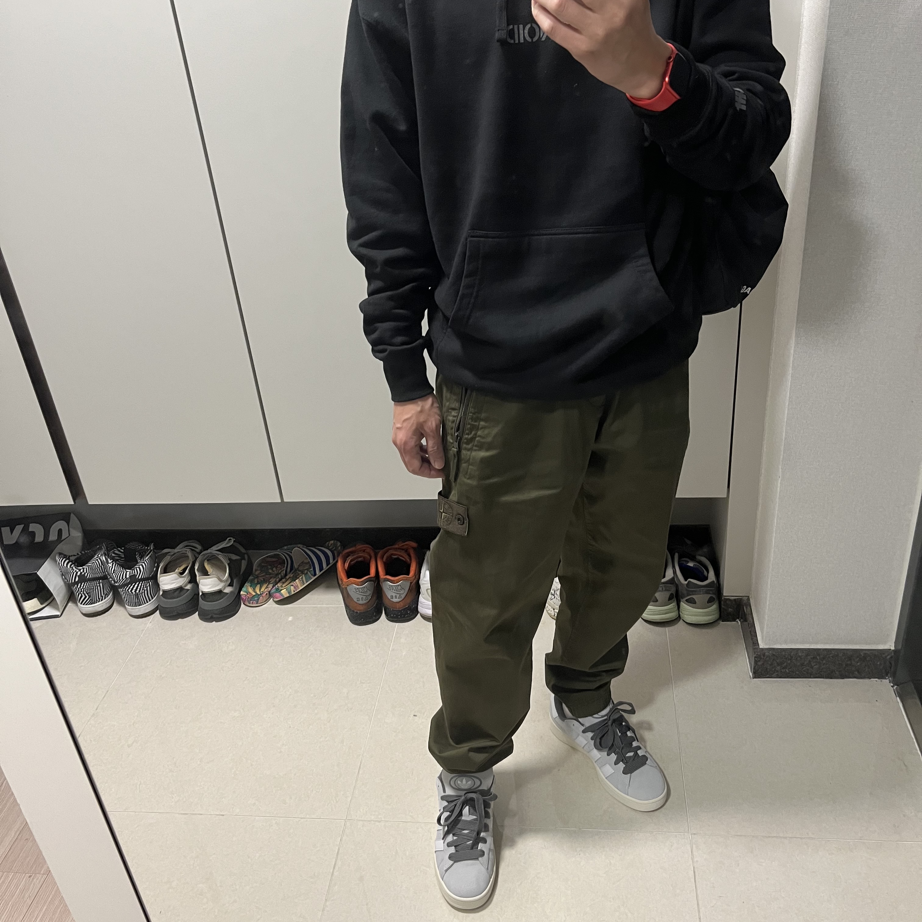 Adidas Campus 00s Grey One 착용 스타일 - 1