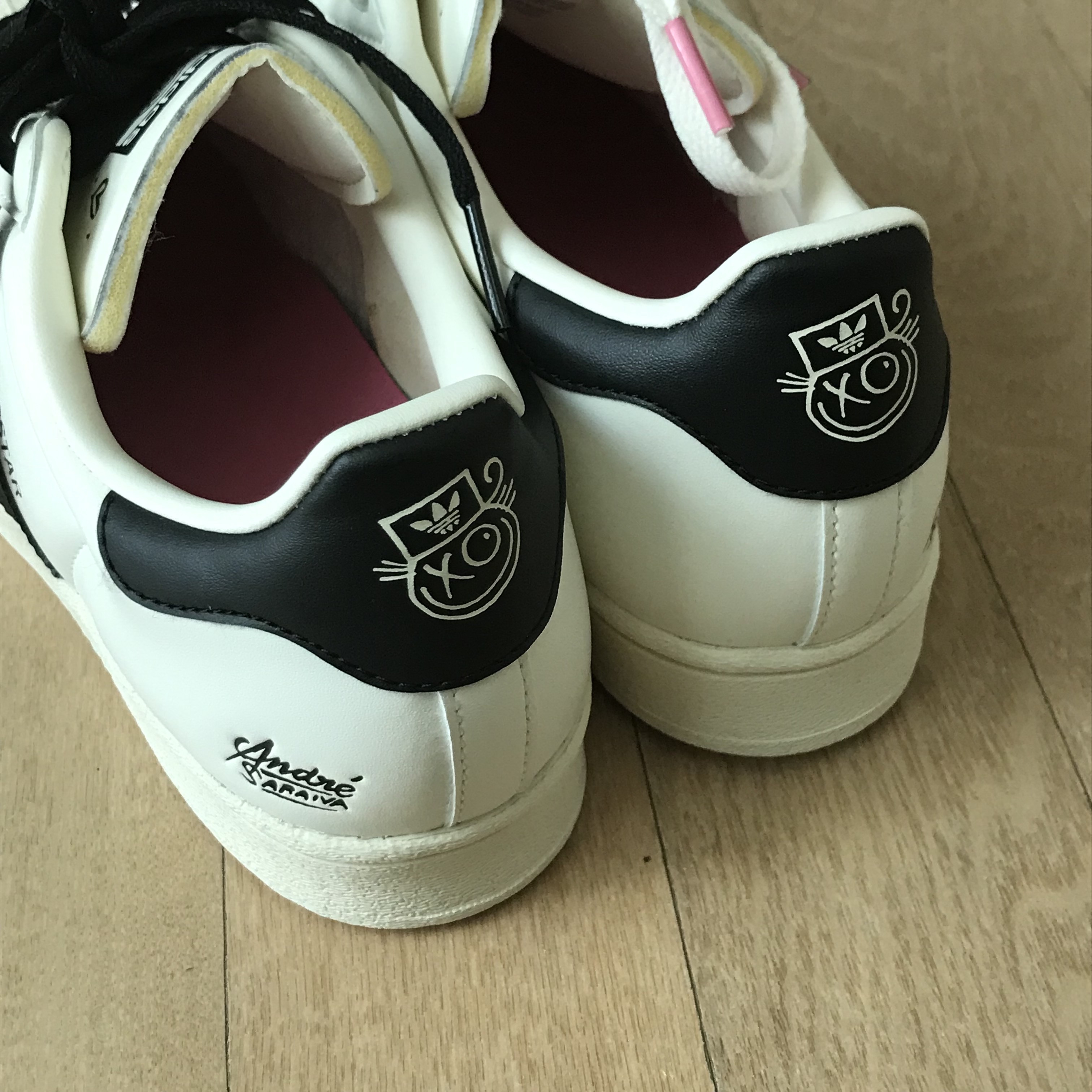 Adidas x Andre Saraiva Superstar Cream White Core Black 착용 스타일 - 2