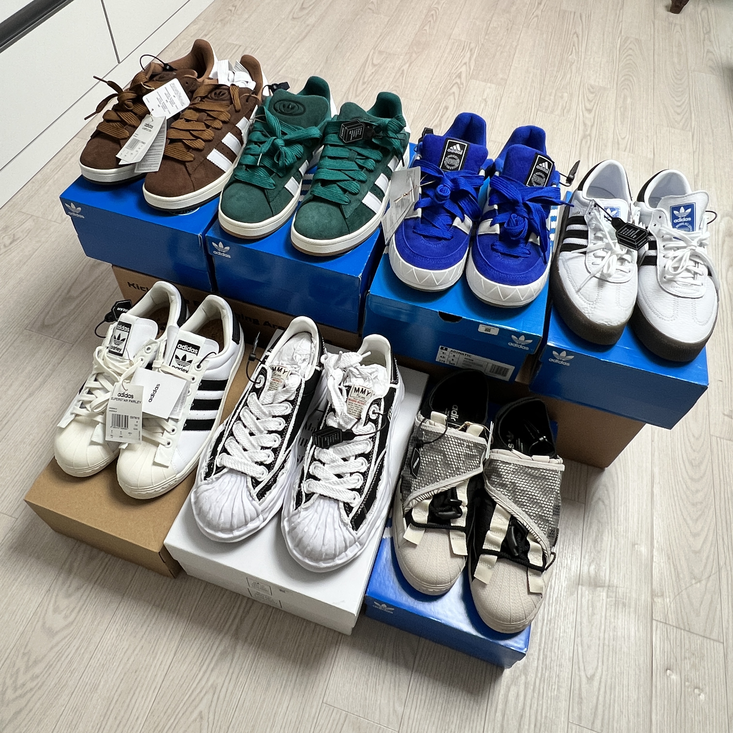 Adidas x Parley Superstar White, Maison Mihara Yasuhiro Blakey OG Sole OH Canvas Low-top Sneakers Black 착용 스타일 - 1