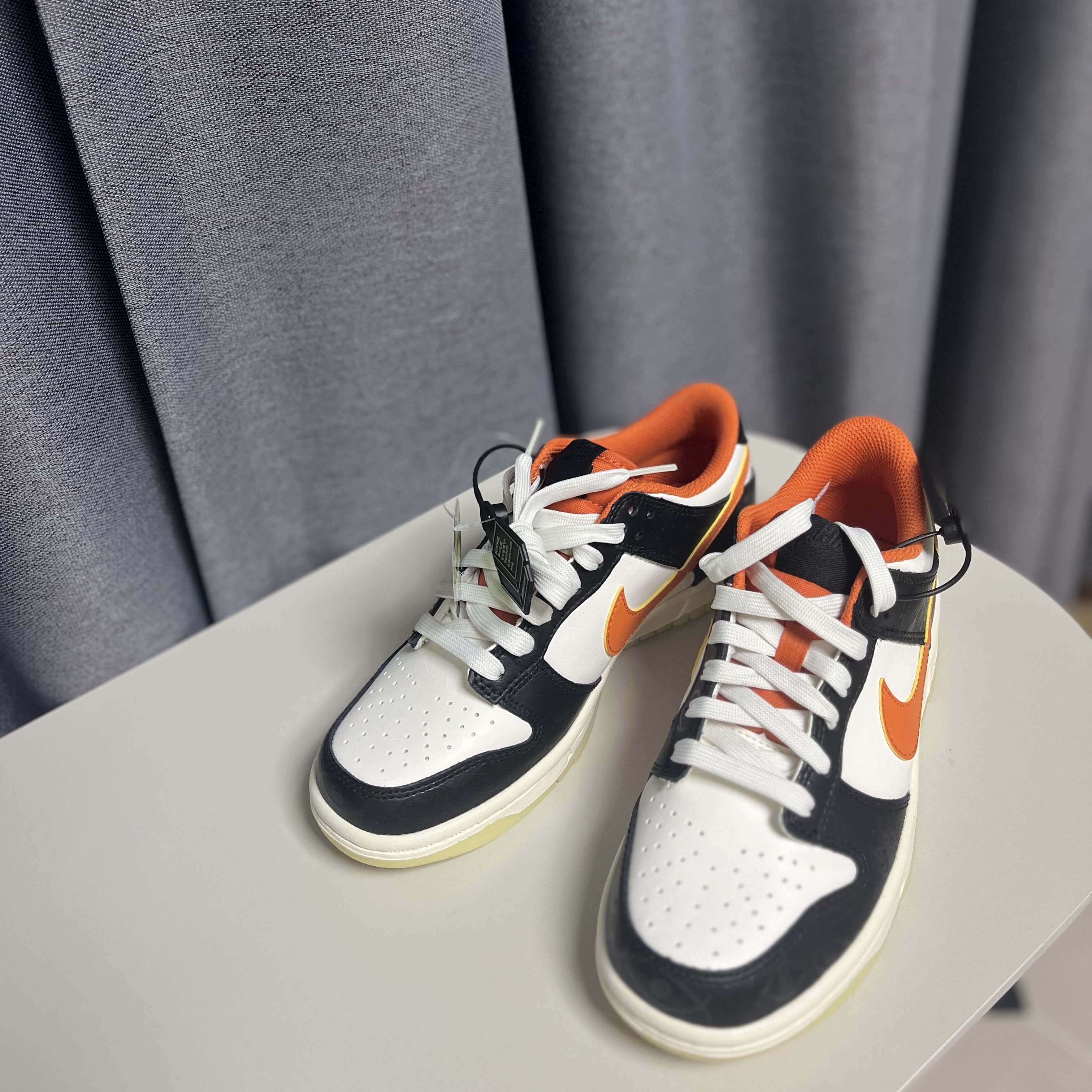 (GS) Nike Dunk Low PRM Halloween 착용 스타일 - 1